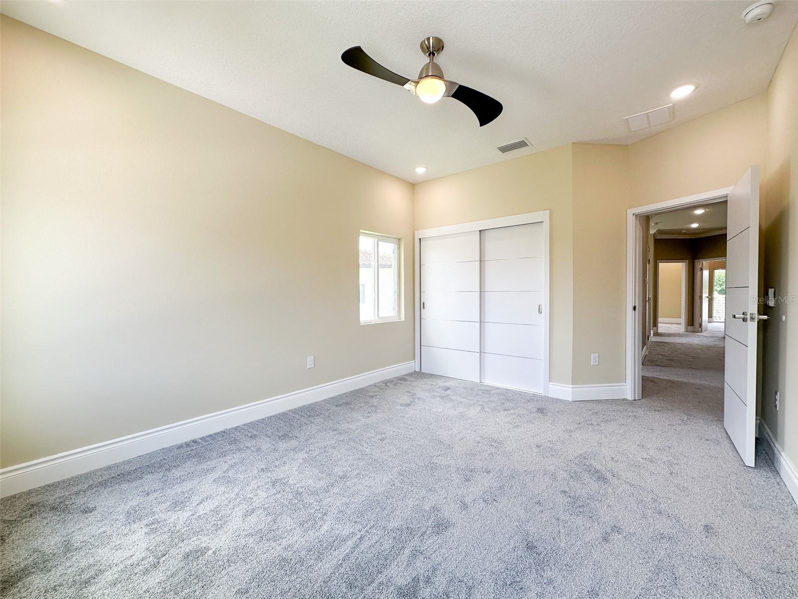 Image 29 of 43 For 1866 Brentwood Court