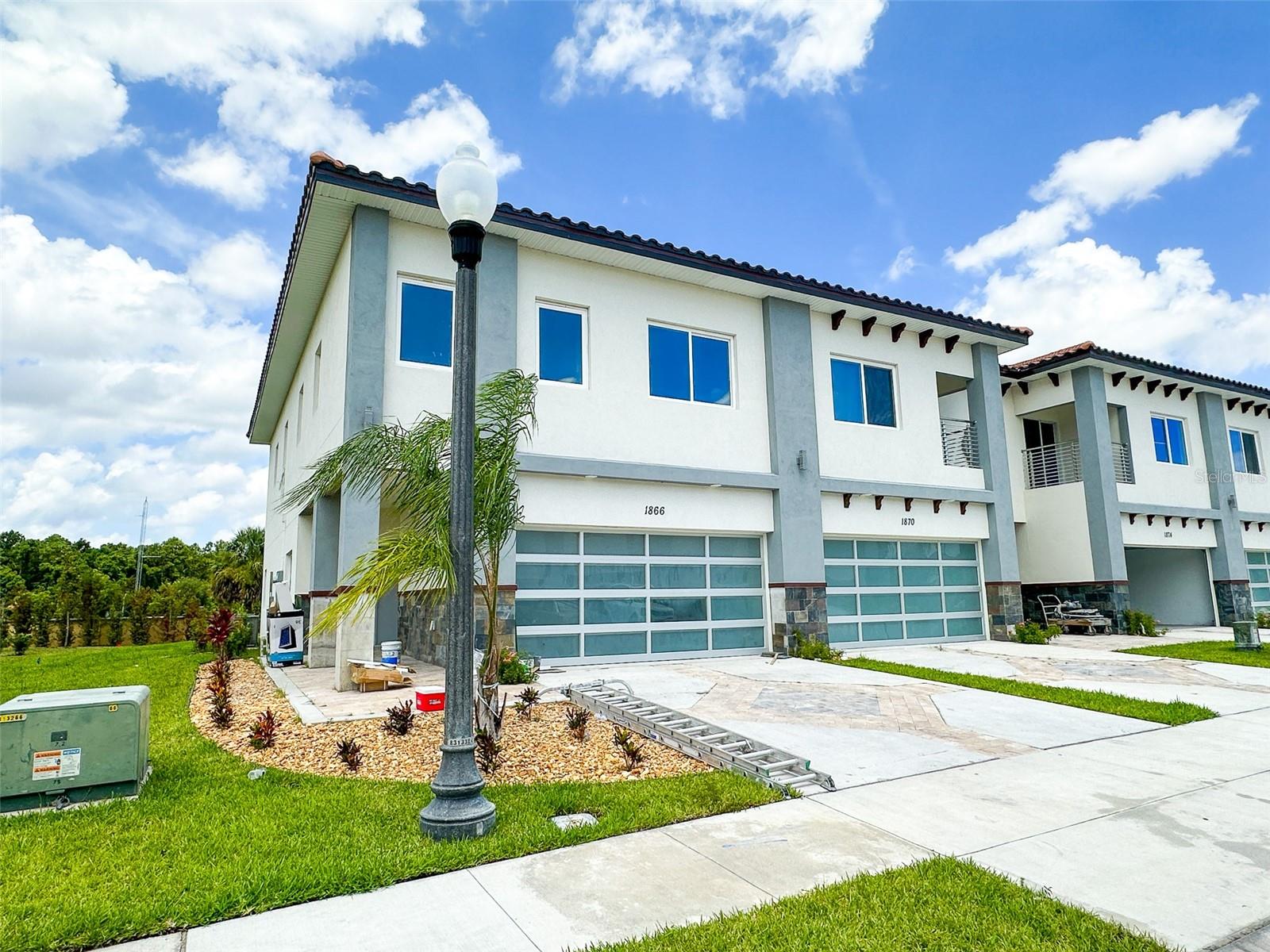 Image 3 of 43 For 1866 Brentwood Court