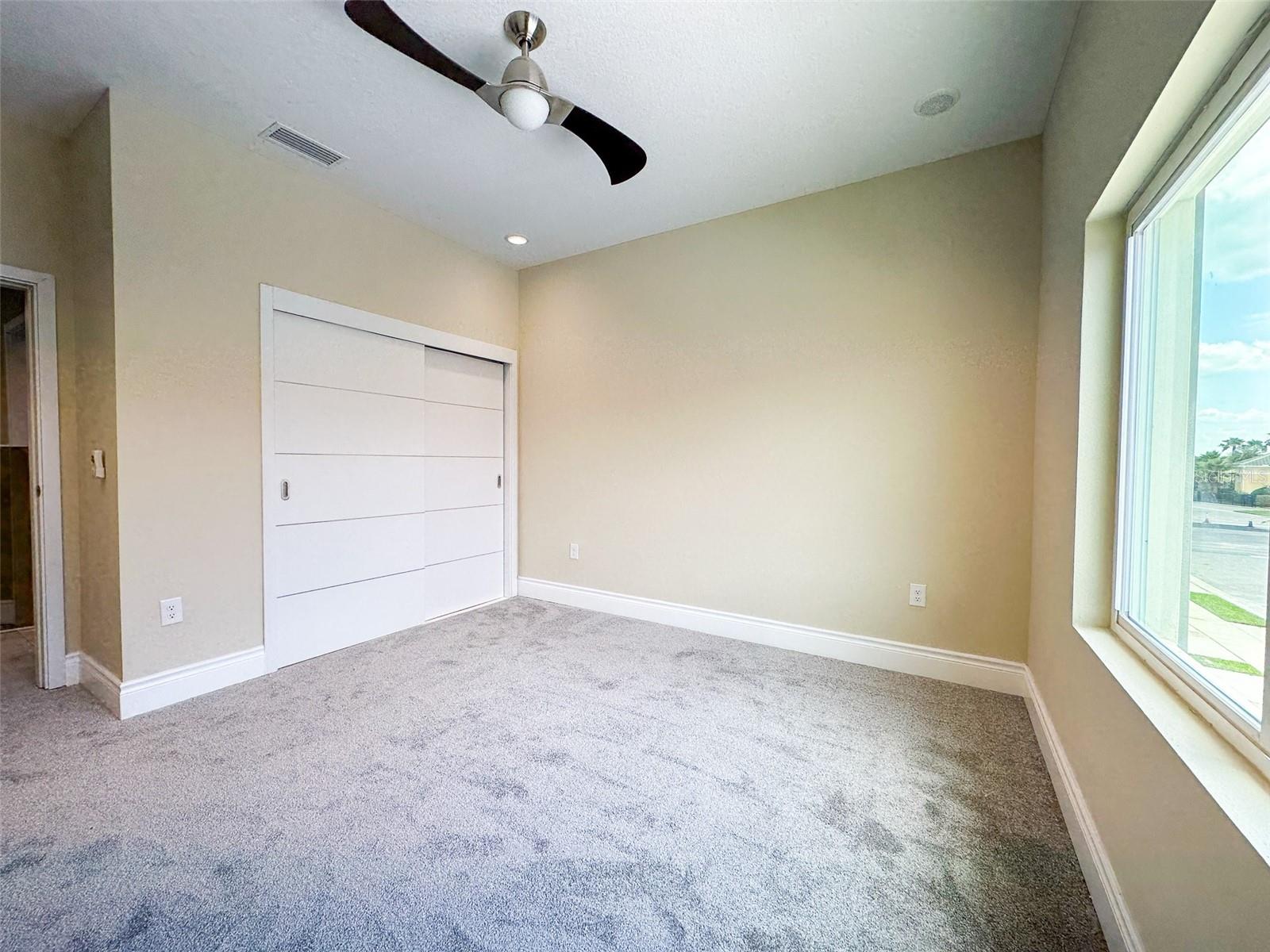 Image 31 of 43 For 1866 Brentwood Court