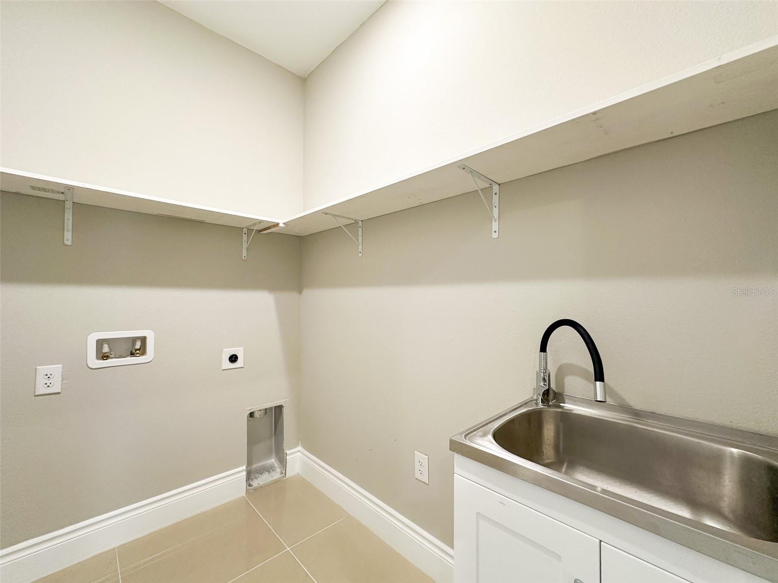 Image 37 of 43 For 1866 Brentwood Court
