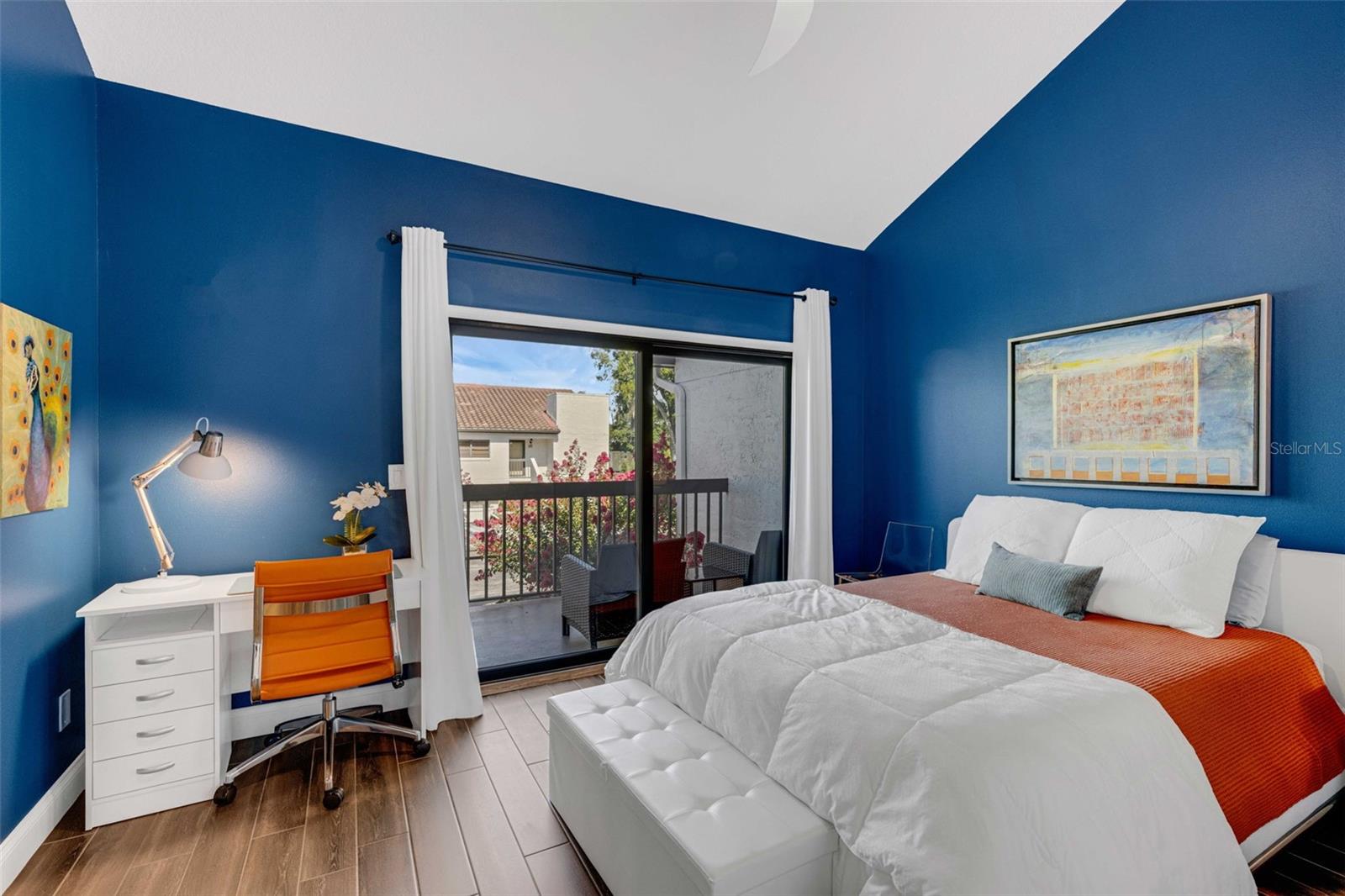 Image 20 of 54 For 130 Killarney Bay Court 5-3