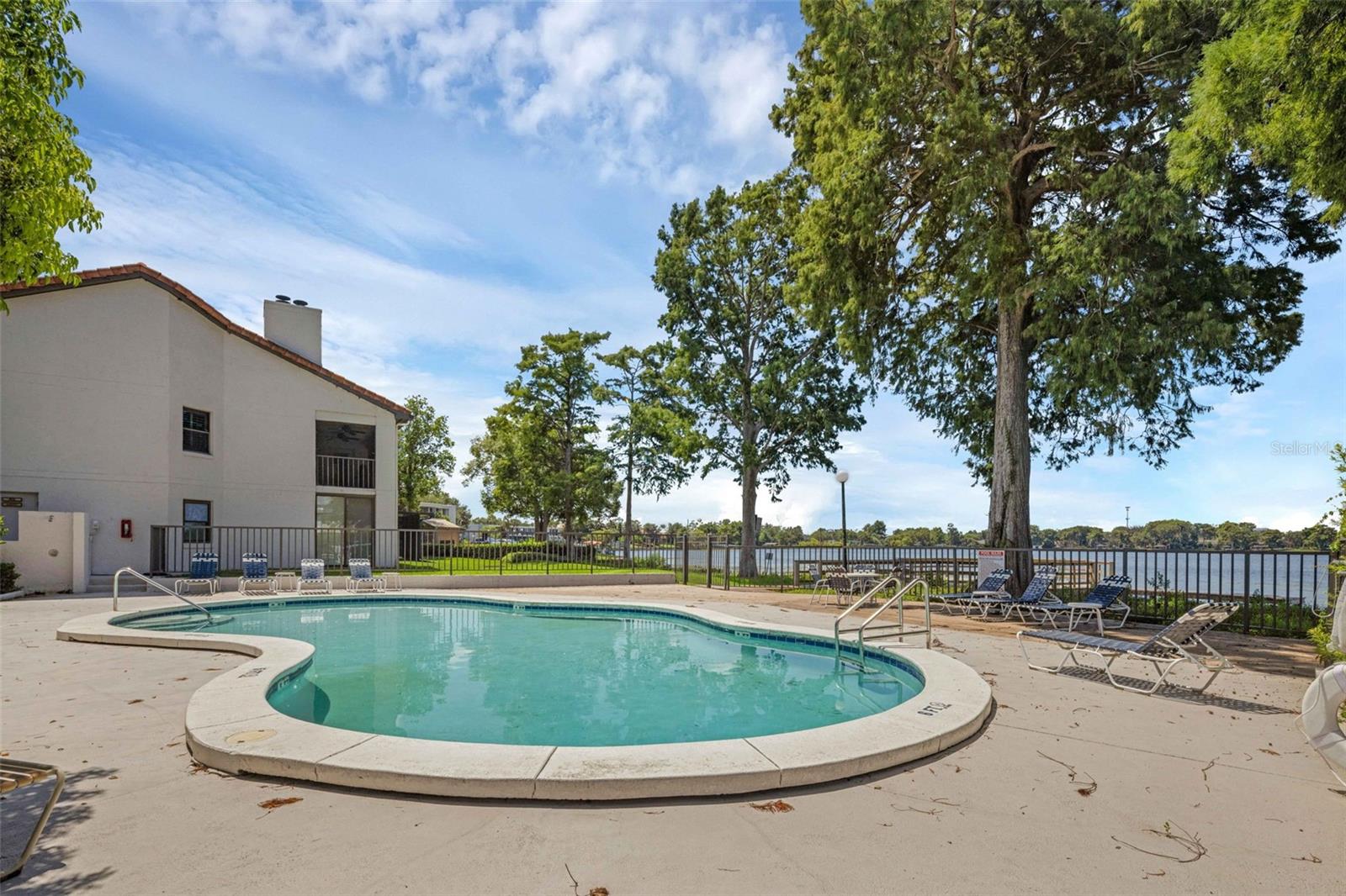 Image 38 of 54 For 130 Killarney Bay Court 5-3