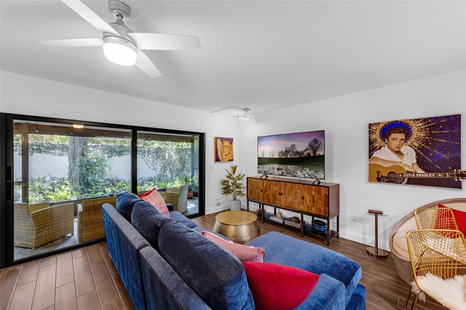 Image 4 of 54 For 130 Killarney Bay Court 5-3