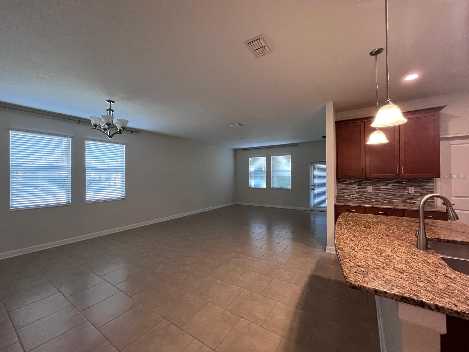 Image 12 of 35 For 1401 Clubman Drive