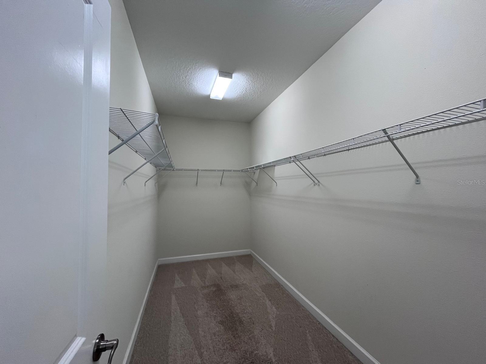 Image 23 of 35 For 1401 Clubman Drive
