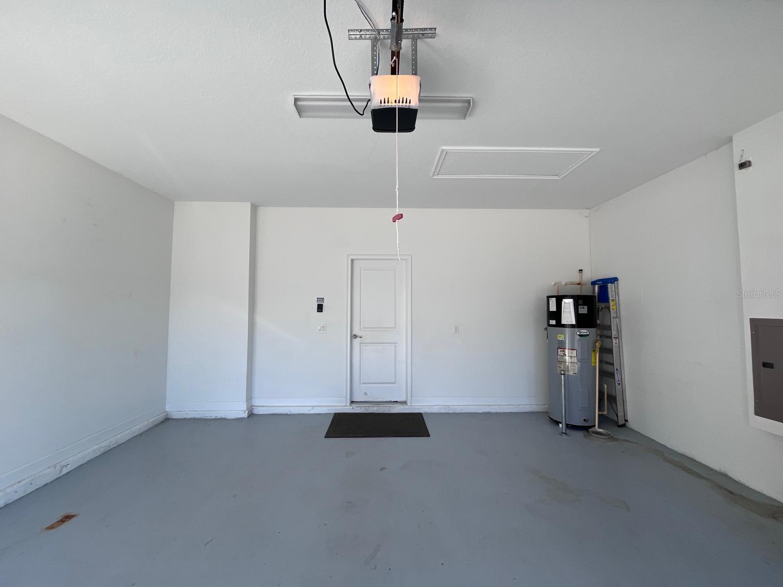 Image 28 of 35 For 1401 Clubman Drive