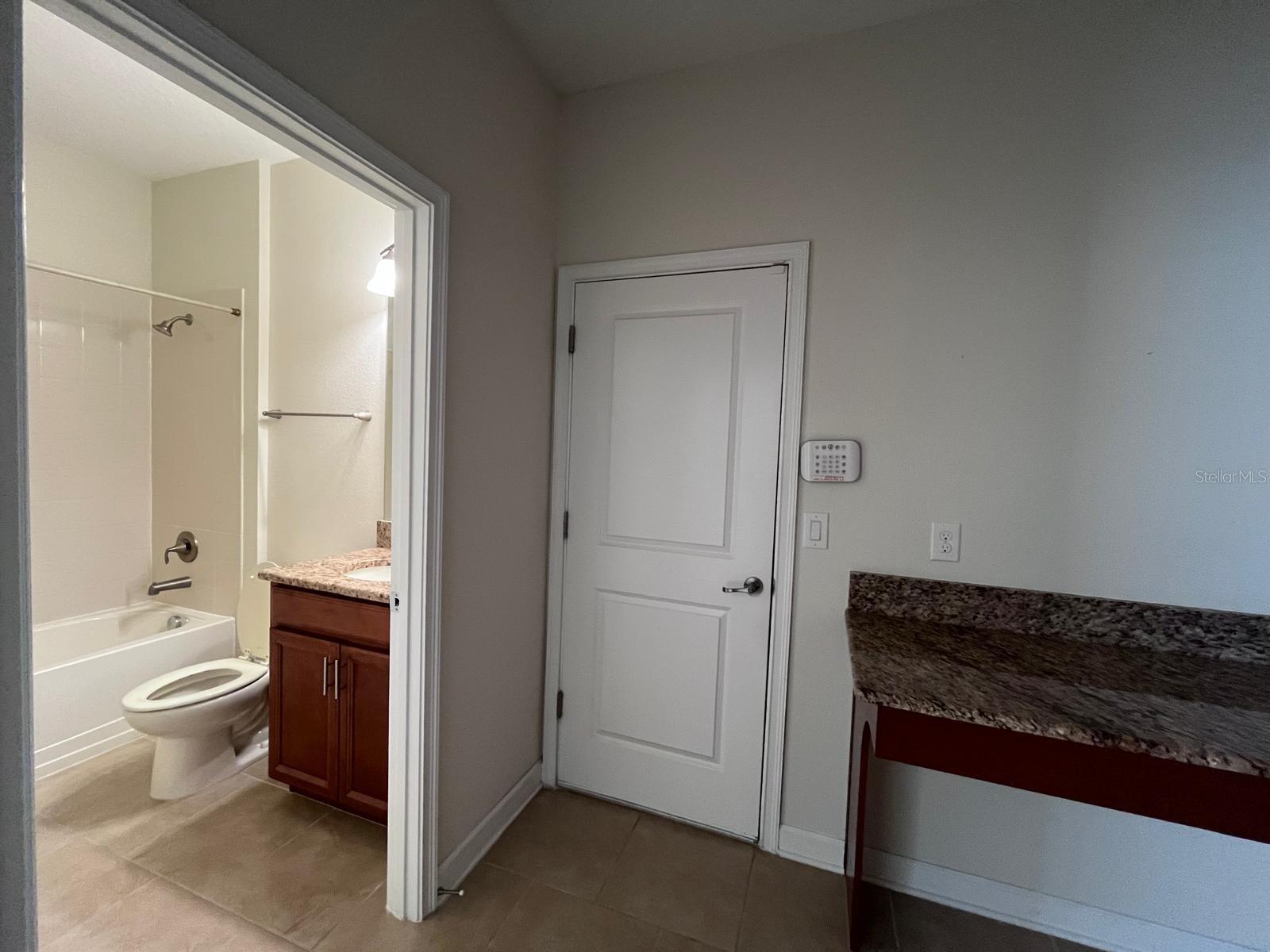 Image 33 of 35 For 1401 Clubman Drive