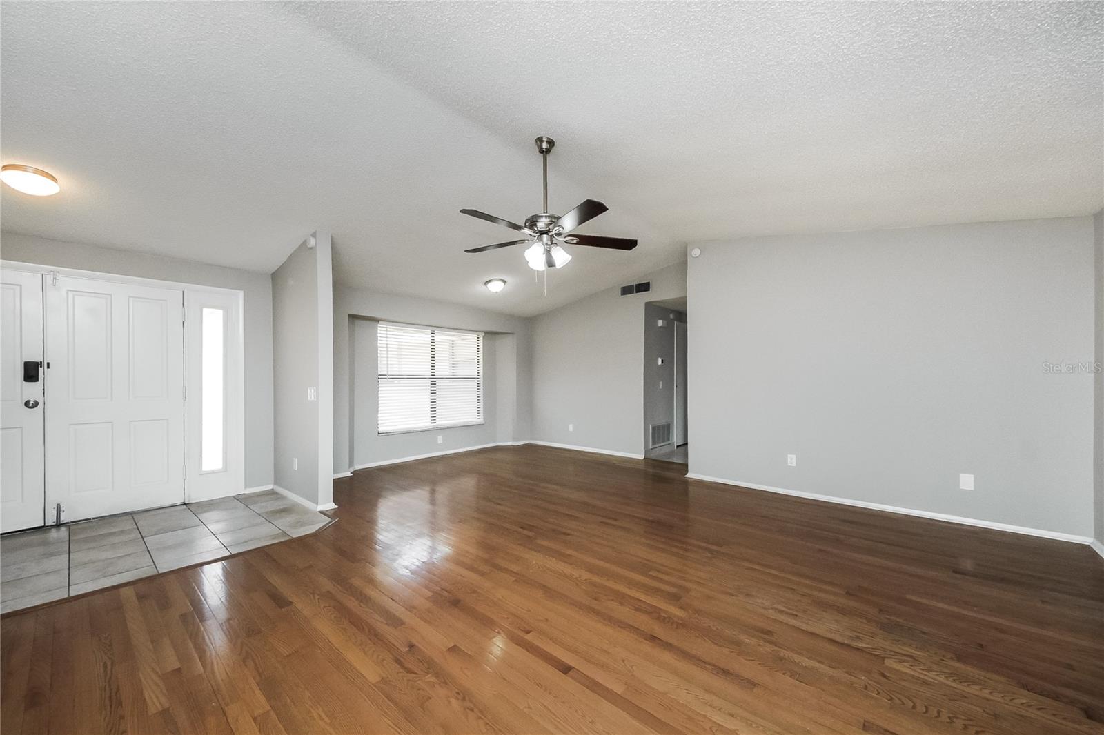 Image 4 of 16 For 7702 Murcott Circle