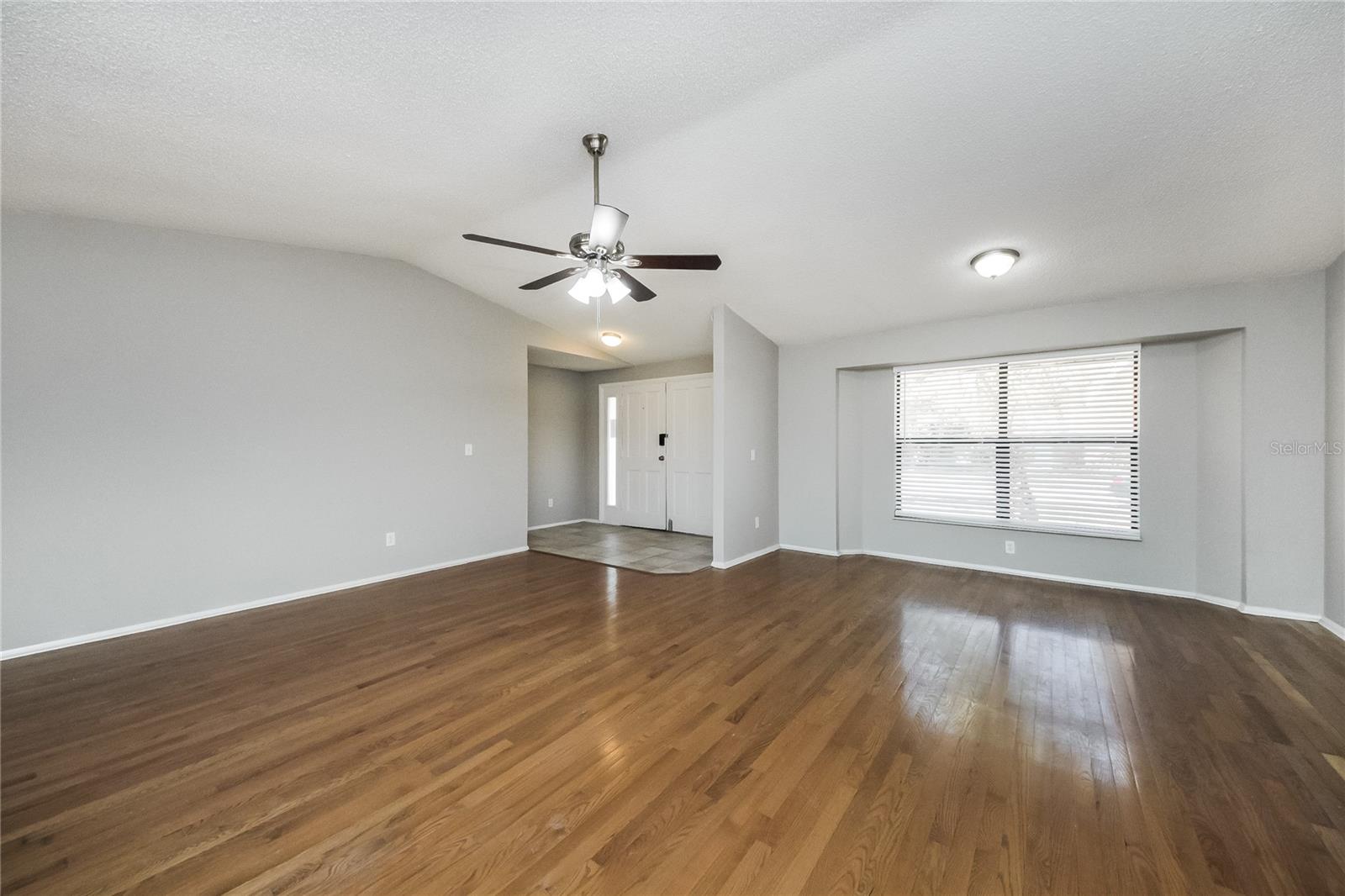 Image 5 of 16 For 7702 Murcott Circle
