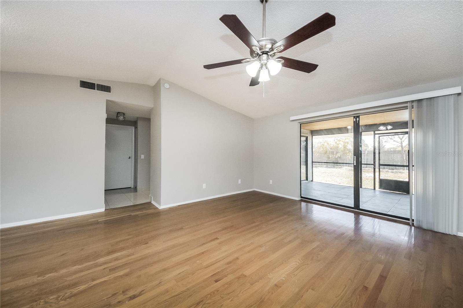 Image 6 of 16 For 7702 Murcott Circle