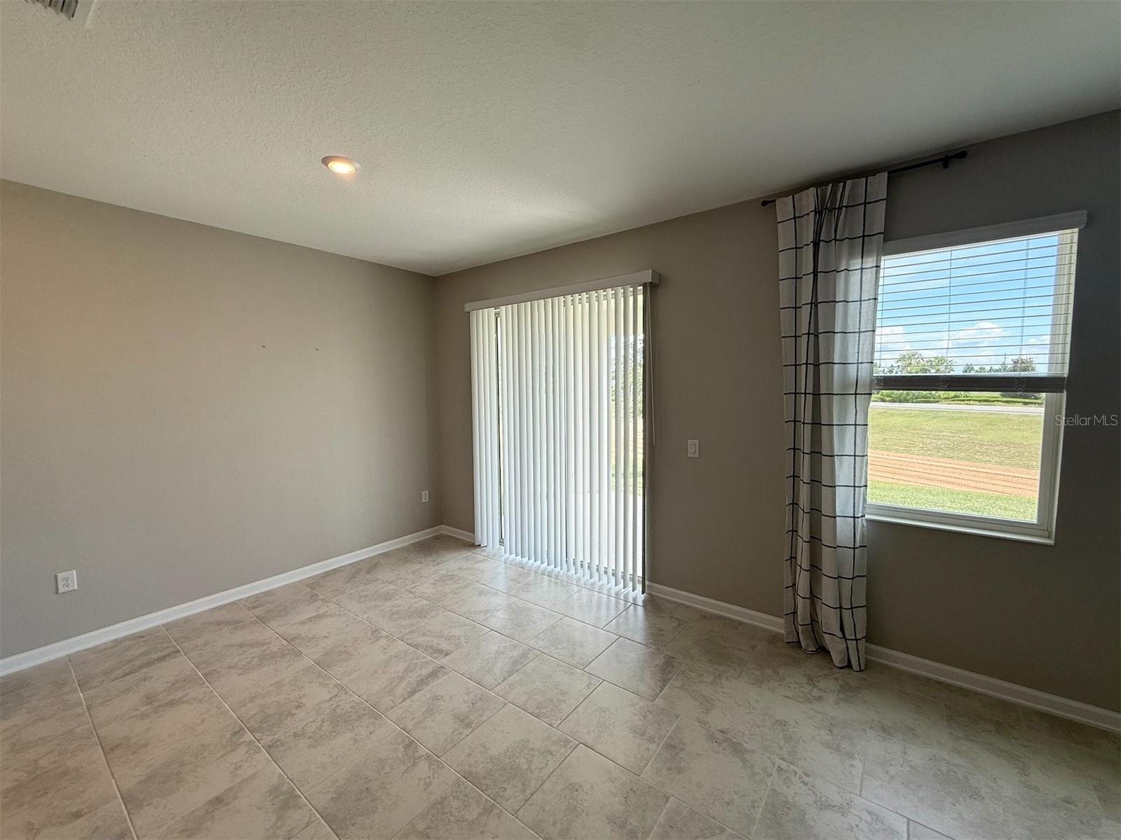 Image 5 of 26 For 7109 Dilly Lake Avenue