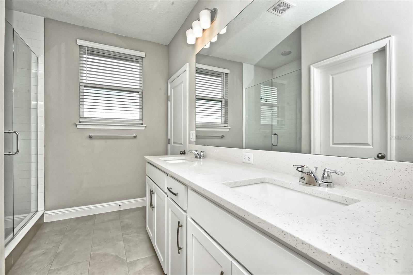 Image 19 of 34 For 2941 Voyager Avenue