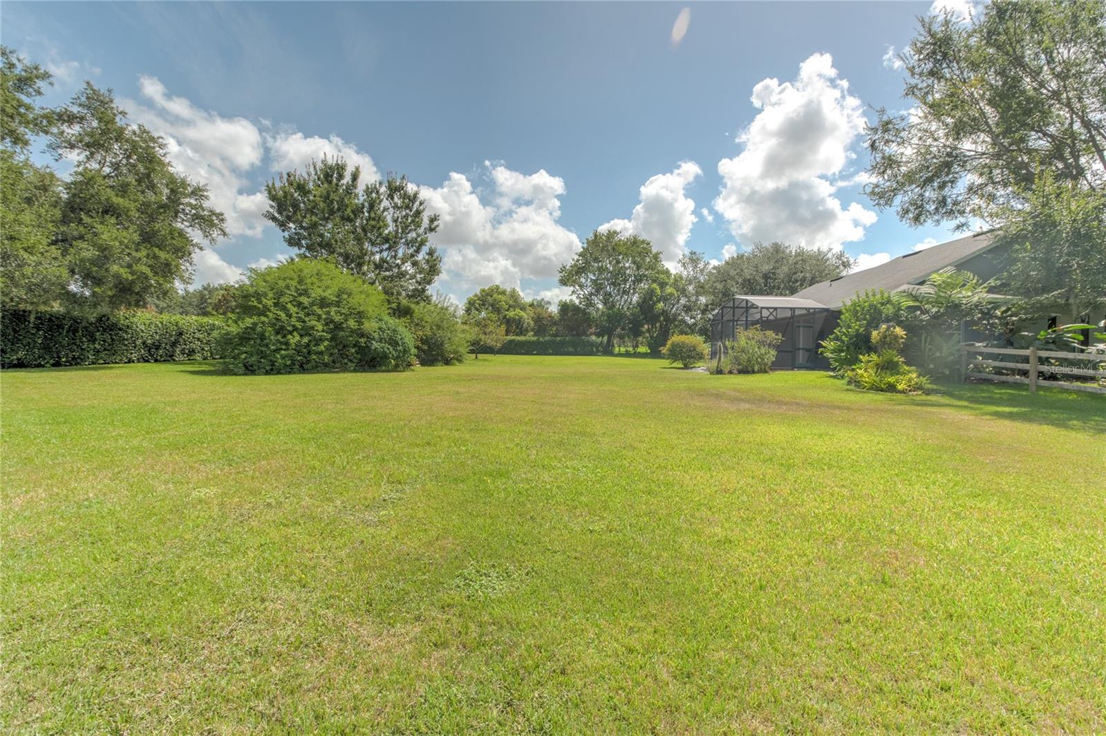 Image 11 of 37 For 7643 Lake Angelina Drive