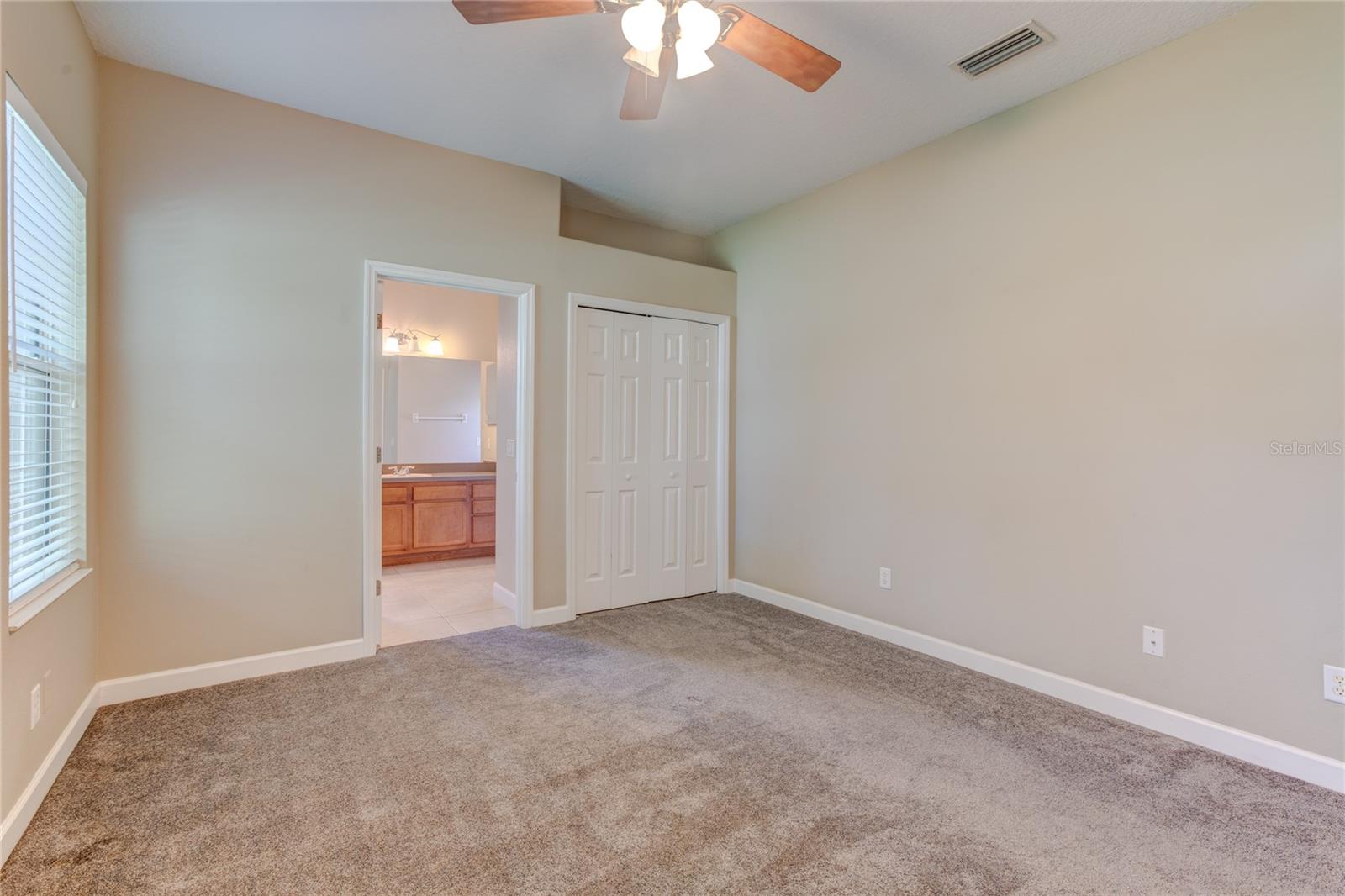 Image 20 of 37 For 7643 Lake Angelina Drive