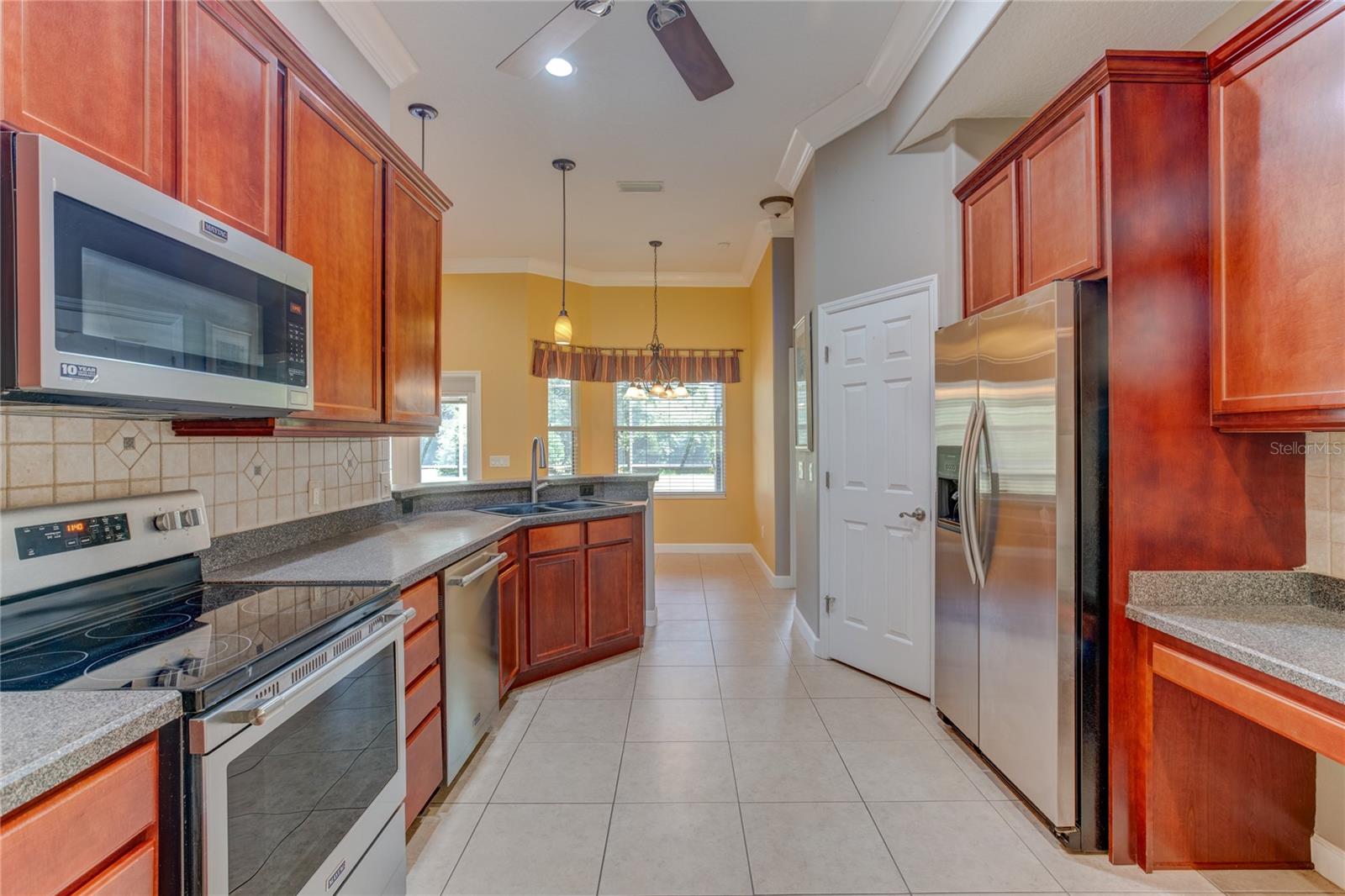Image 30 of 37 For 7643 Lake Angelina Drive