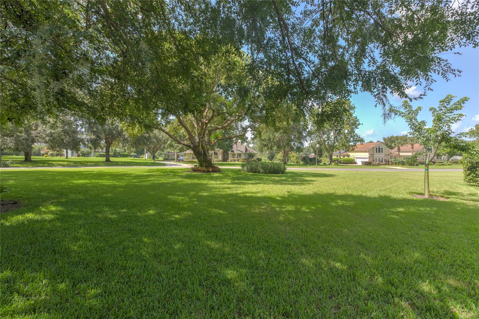 Image 8 of 37 For 7643 Lake Angelina Drive