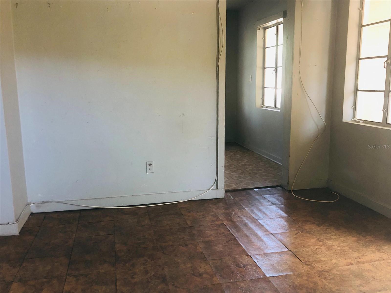 Image 2 of 10 For 2312 Fairfax Street