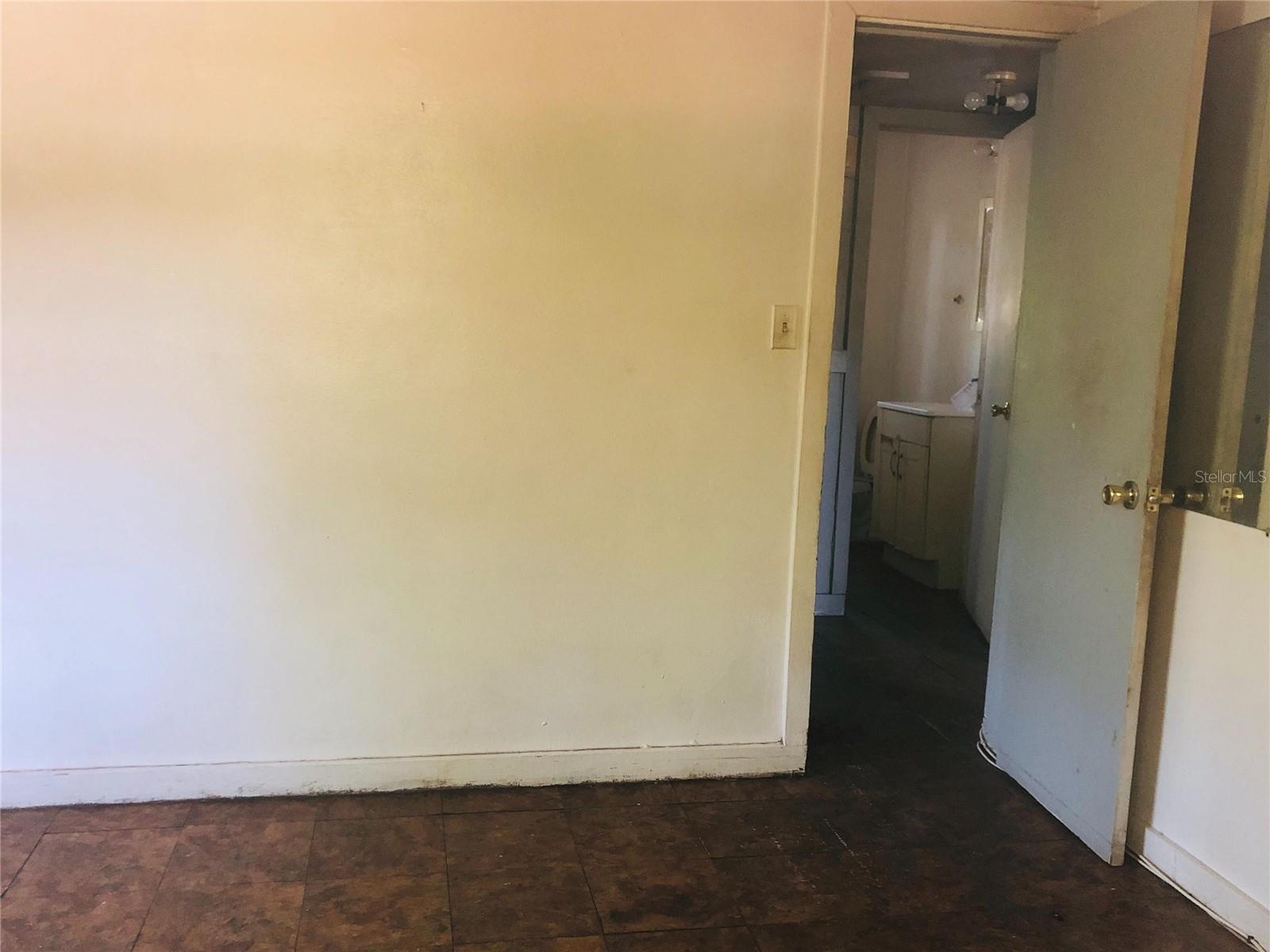 Image 3 of 10 For 2312 Fairfax Street
