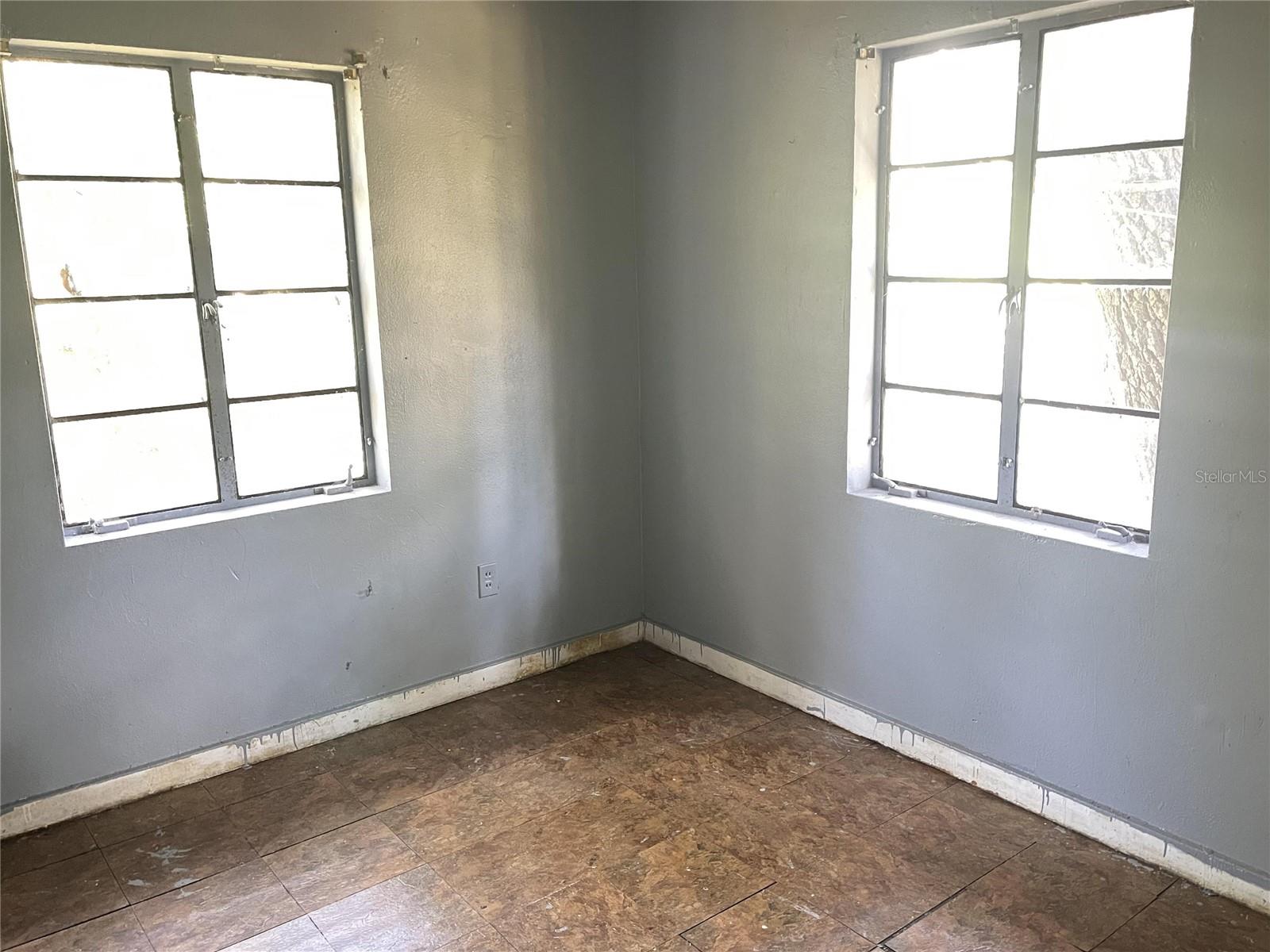 Image 9 of 10 For 2312 Fairfax Street