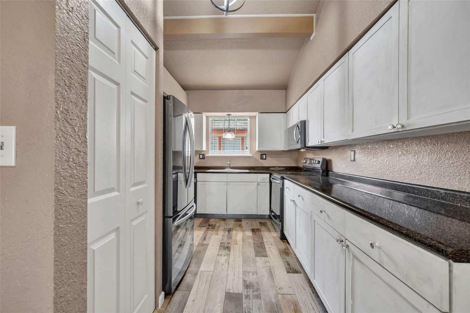 Image 5 of 29 For 734 Michigan Street 113