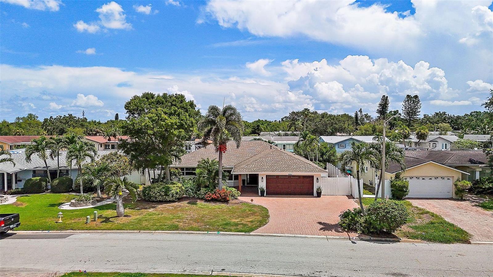 Details for 1357 52nd Avenue Ne, ST PETERSBURG, FL 33703
