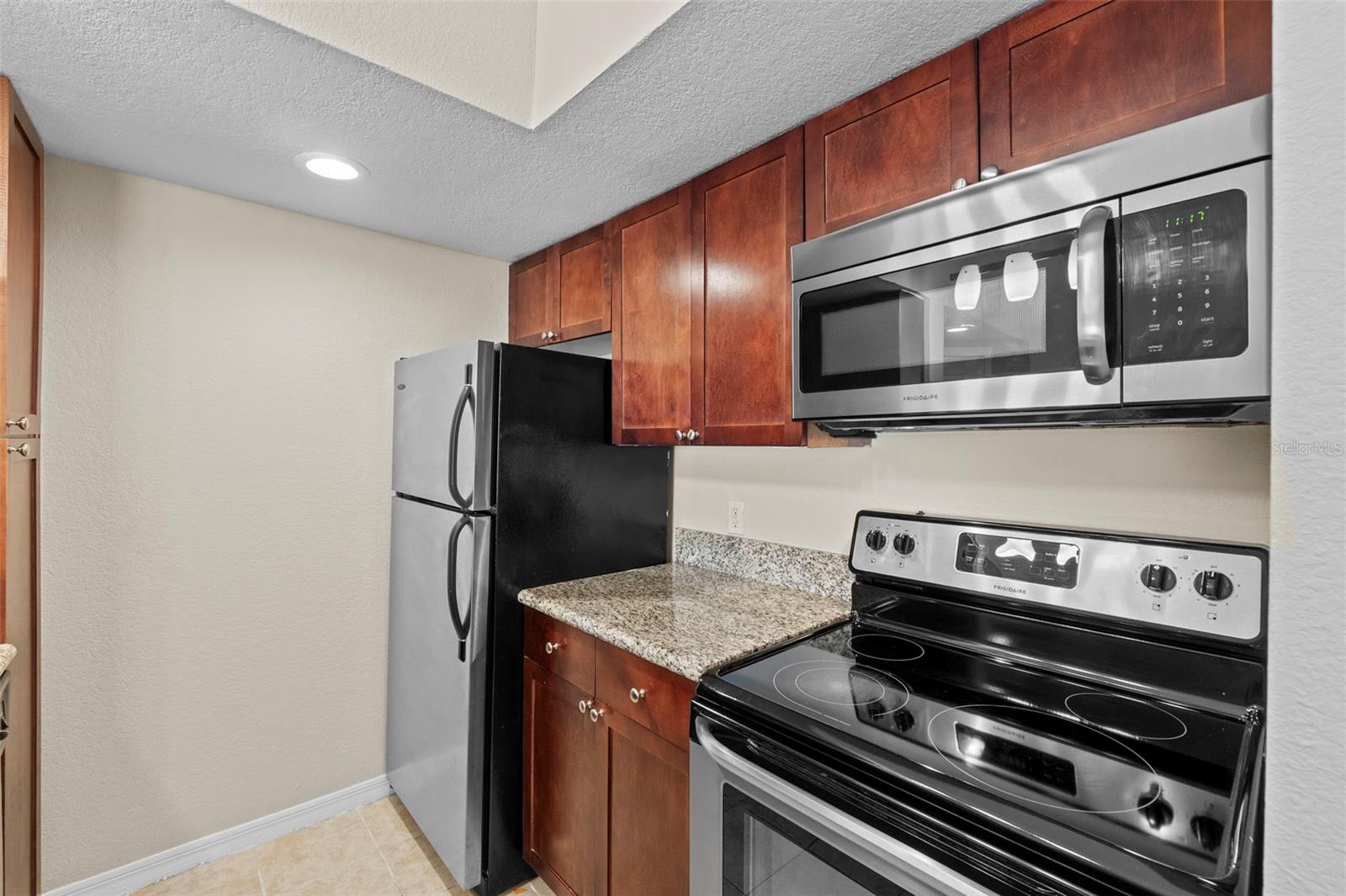 Image 10 of 30 For 5160 Conroy Road 34