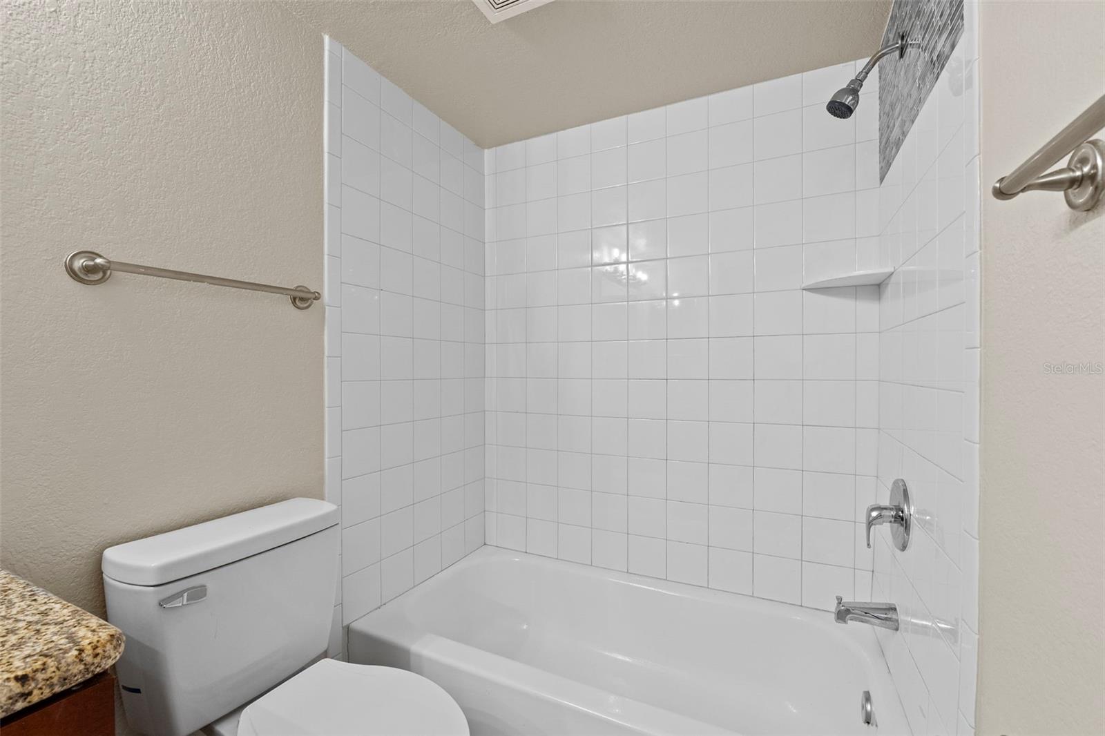Image 22 of 30 For 5160 Conroy Road 34
