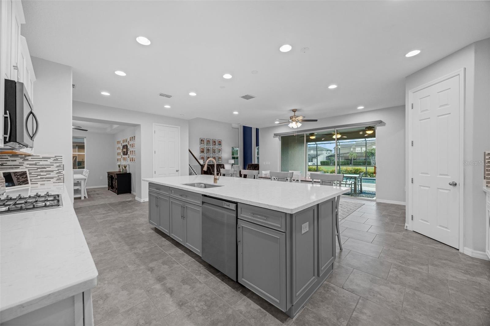 Image 18 of 77 For 14778 Ellingsworth Lane