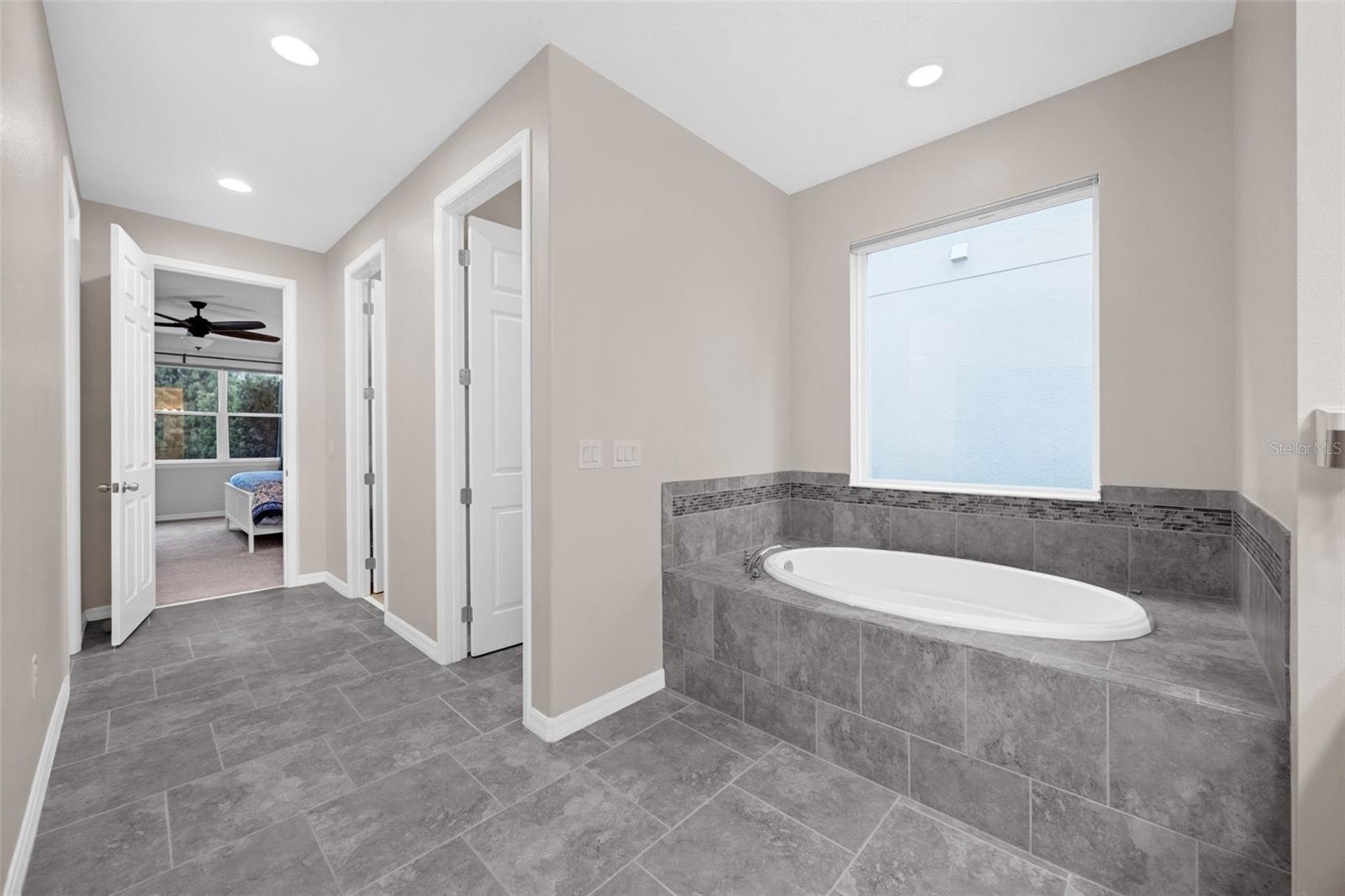Image 30 of 77 For 14778 Ellingsworth Lane