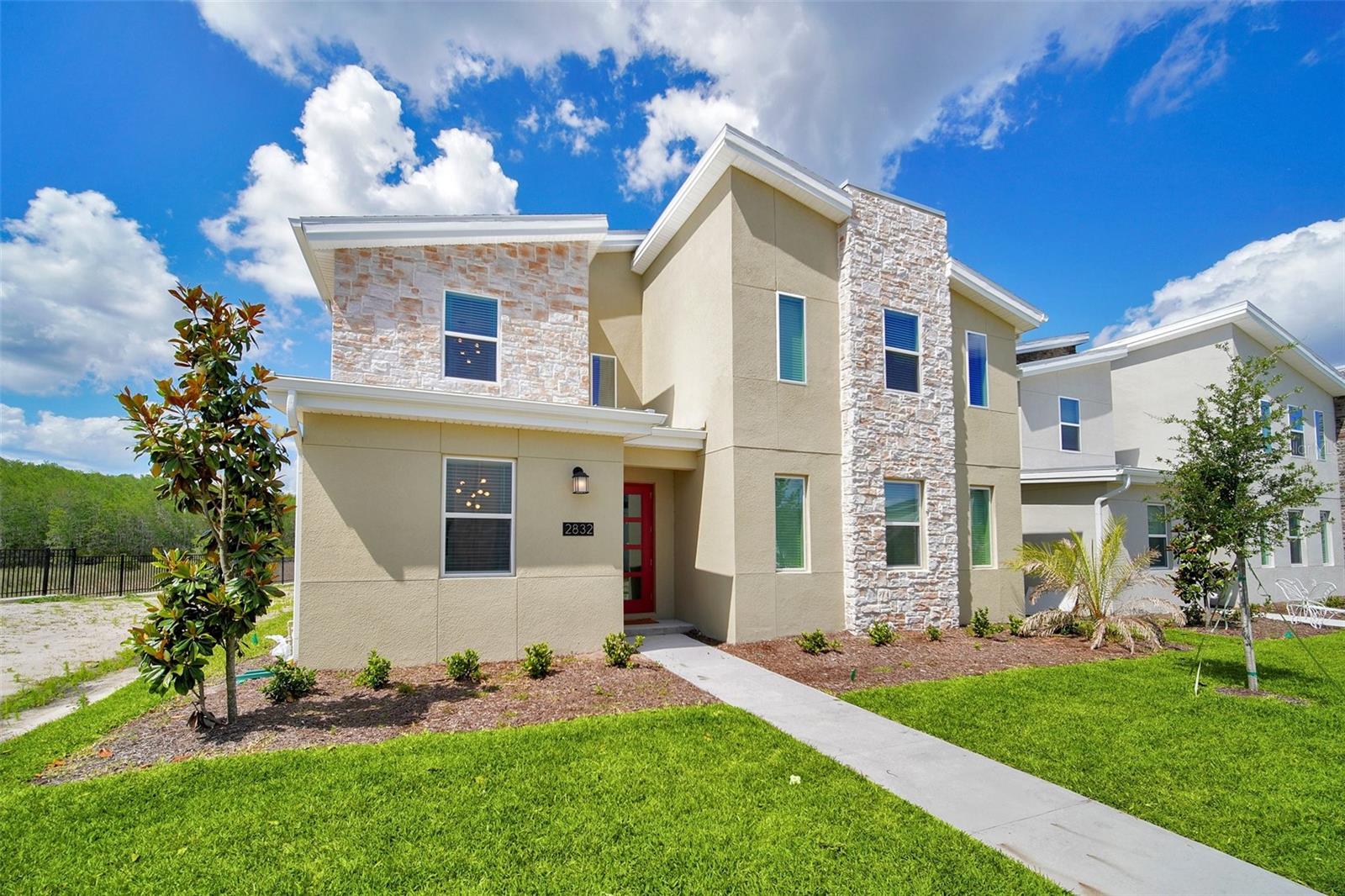 Image 3 of 72 For 2832 Simile Street