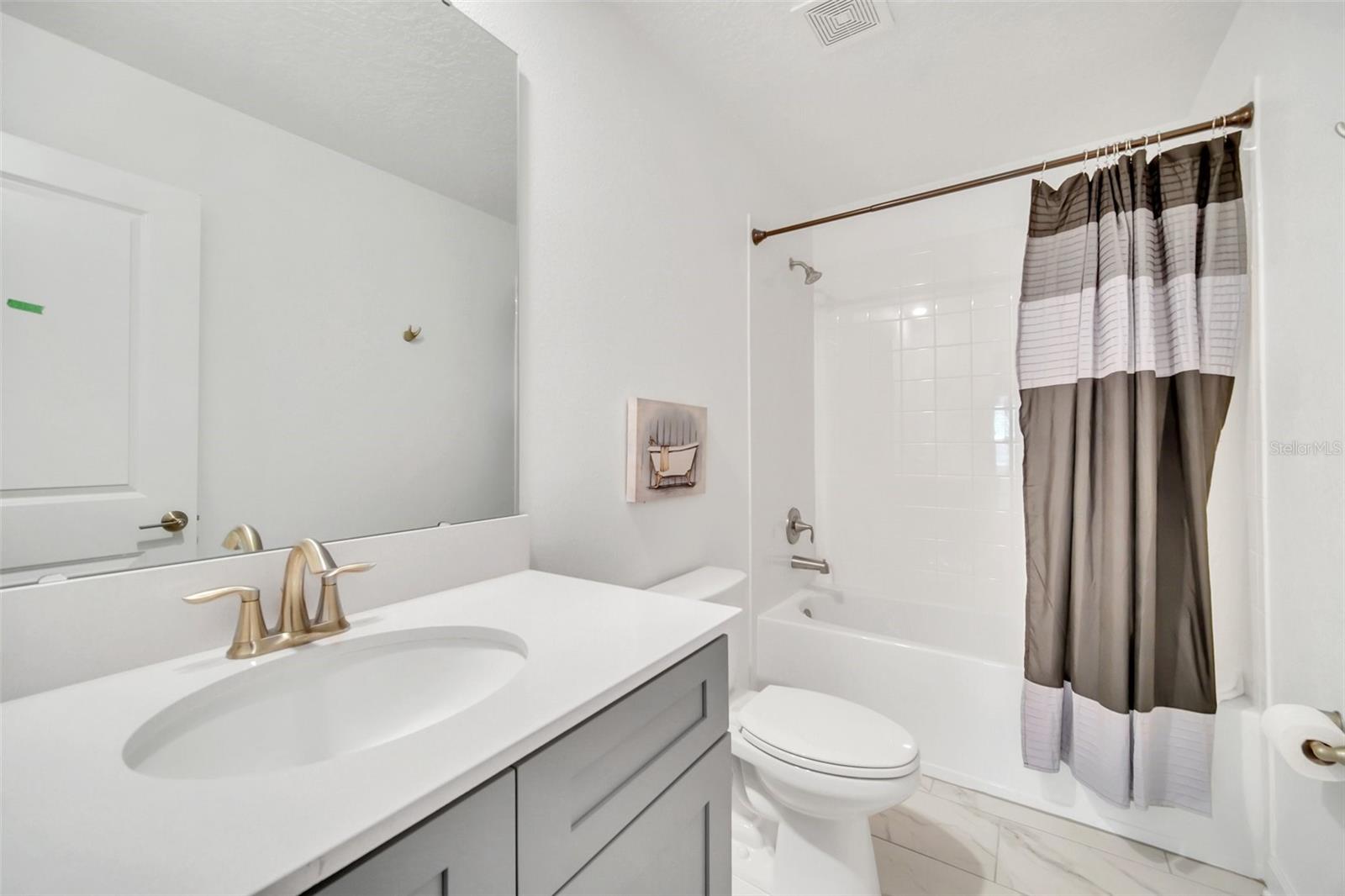 Image 46 of 72 For 2832 Simile Street