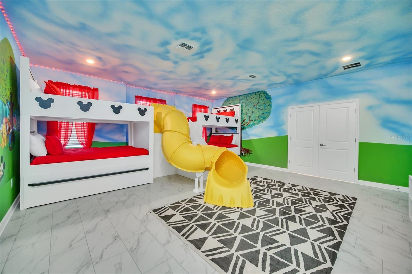 Image 7 of 72 For 2832 Simile Street
