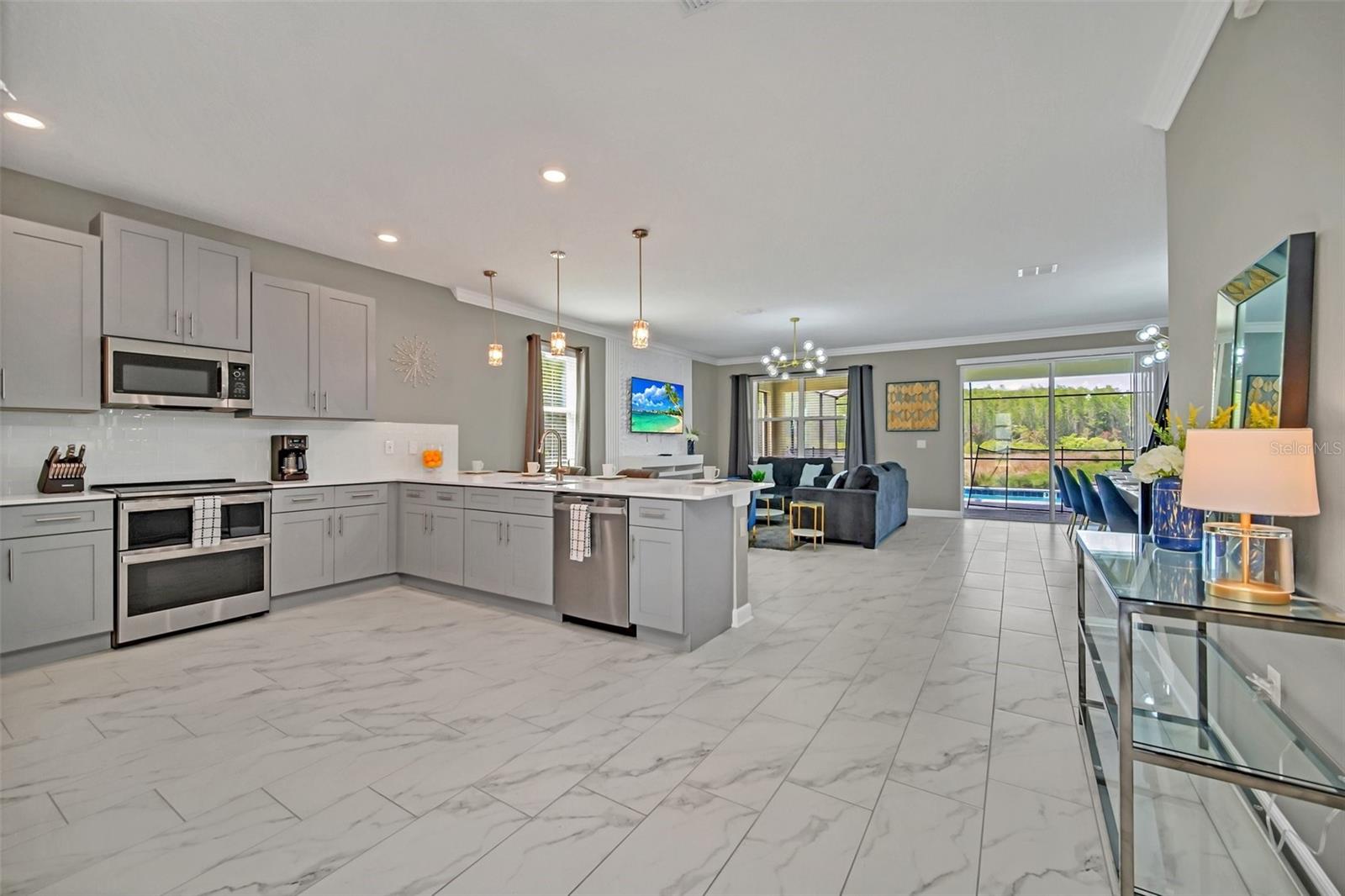 Image 9 of 72 For 2832 Simile Street