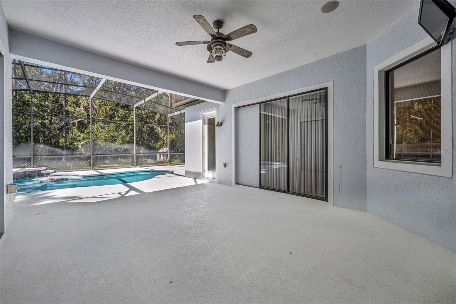 Image 33 of 44 For 13916 Bramble Bush Court