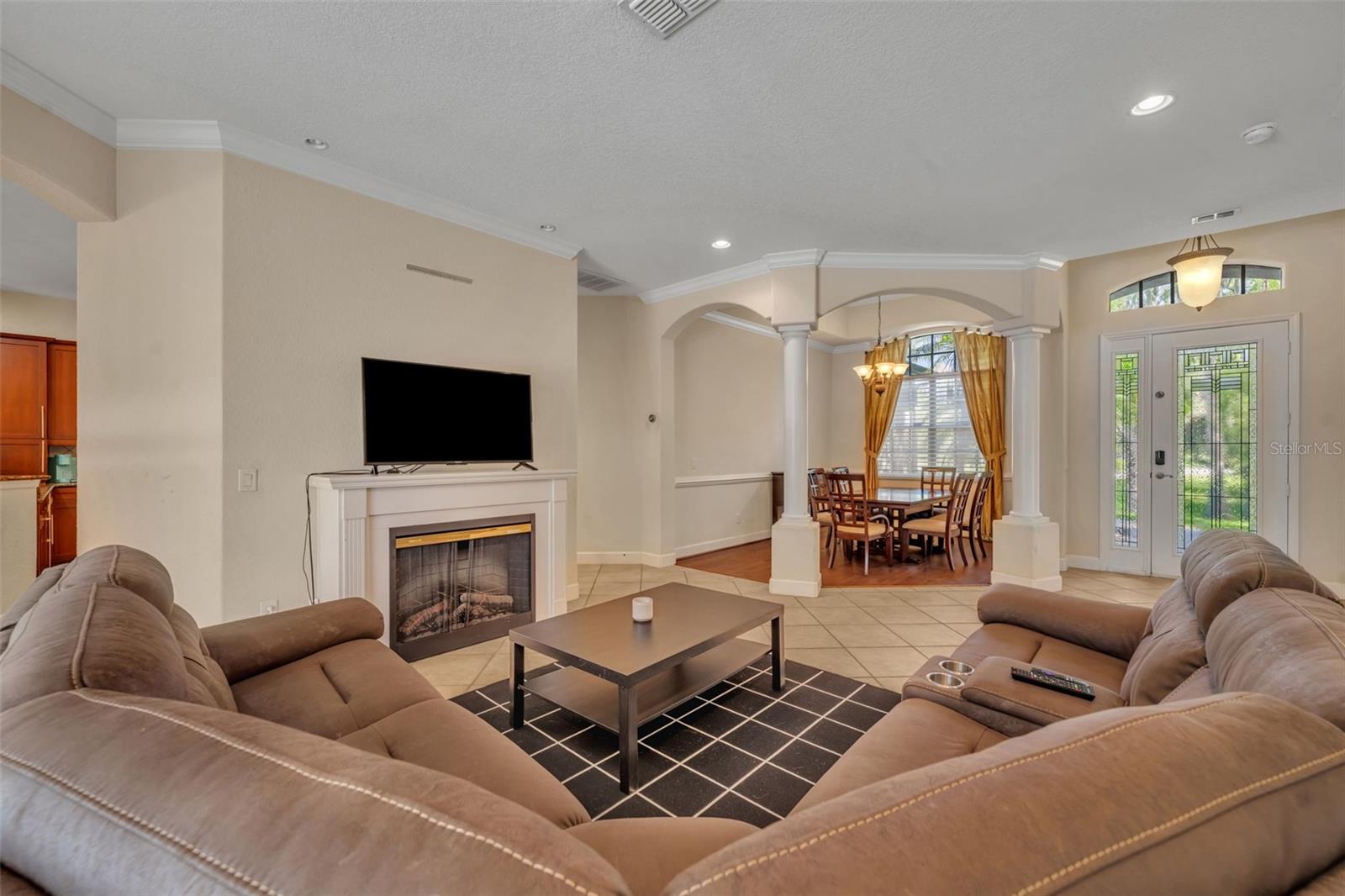 Image 4 of 44 For 13916 Bramble Bush Court