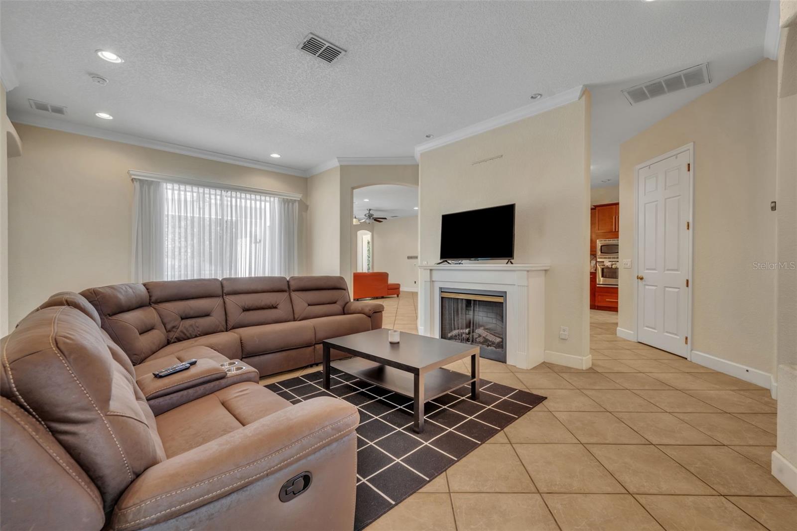 Image 5 of 44 For 13916 Bramble Bush Court