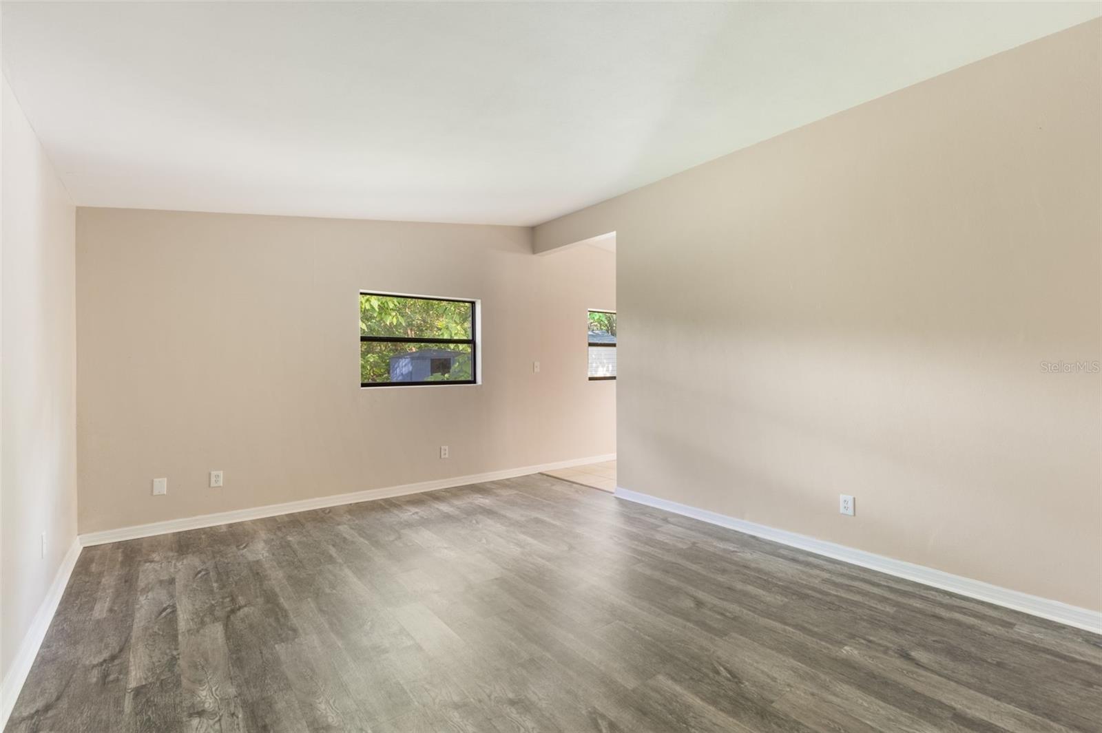 Image 13 of 19 For 212 Homewood Drive