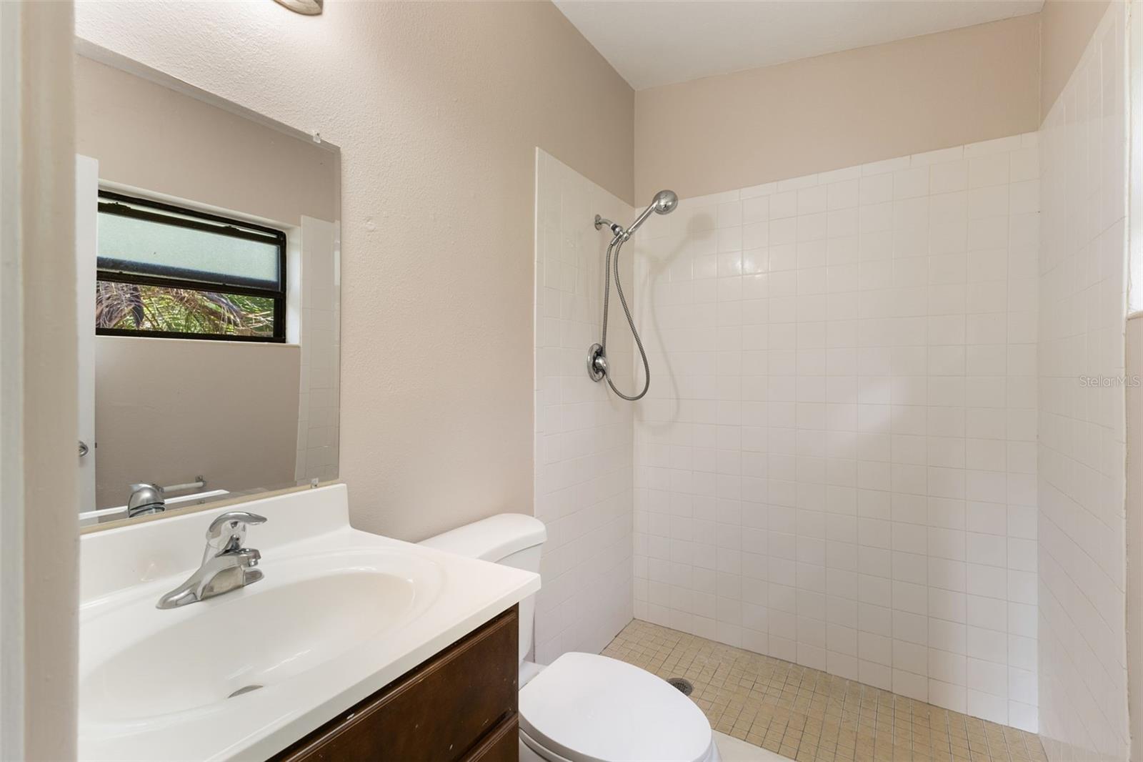 Image 15 of 19 For 212 Homewood Drive