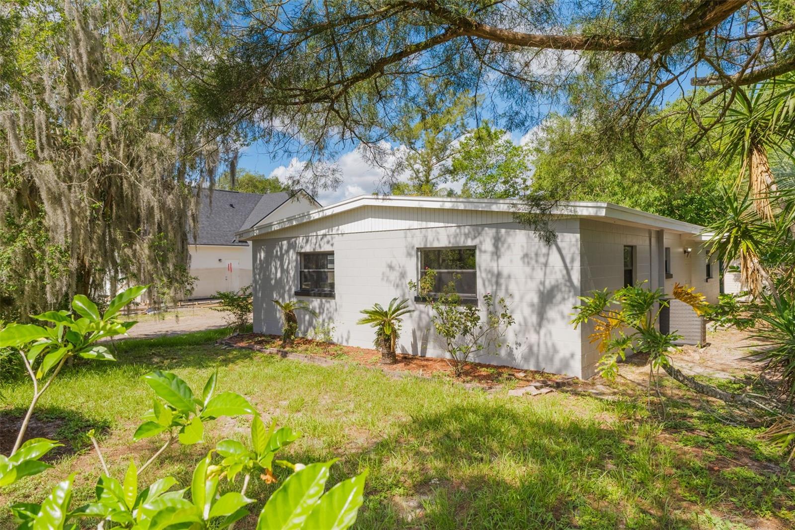 Image 18 of 19 For 212 Homewood Drive