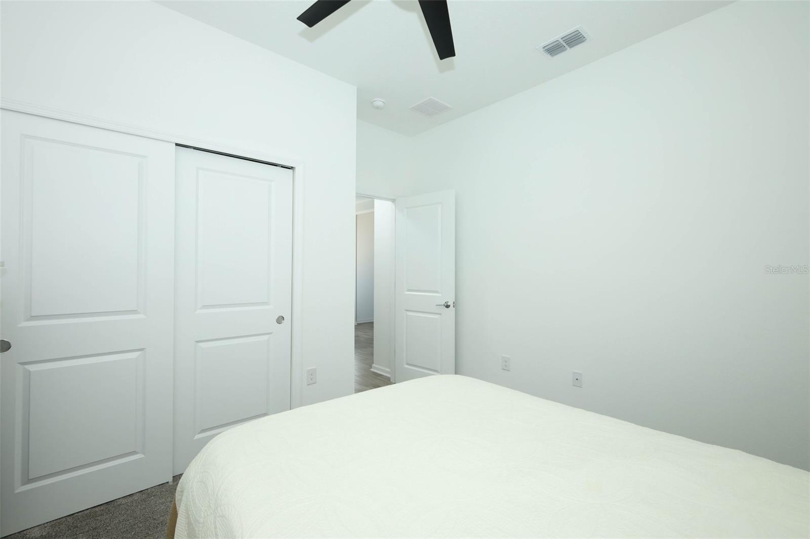 Image 15 of 73 For 6326 Lakepine Street