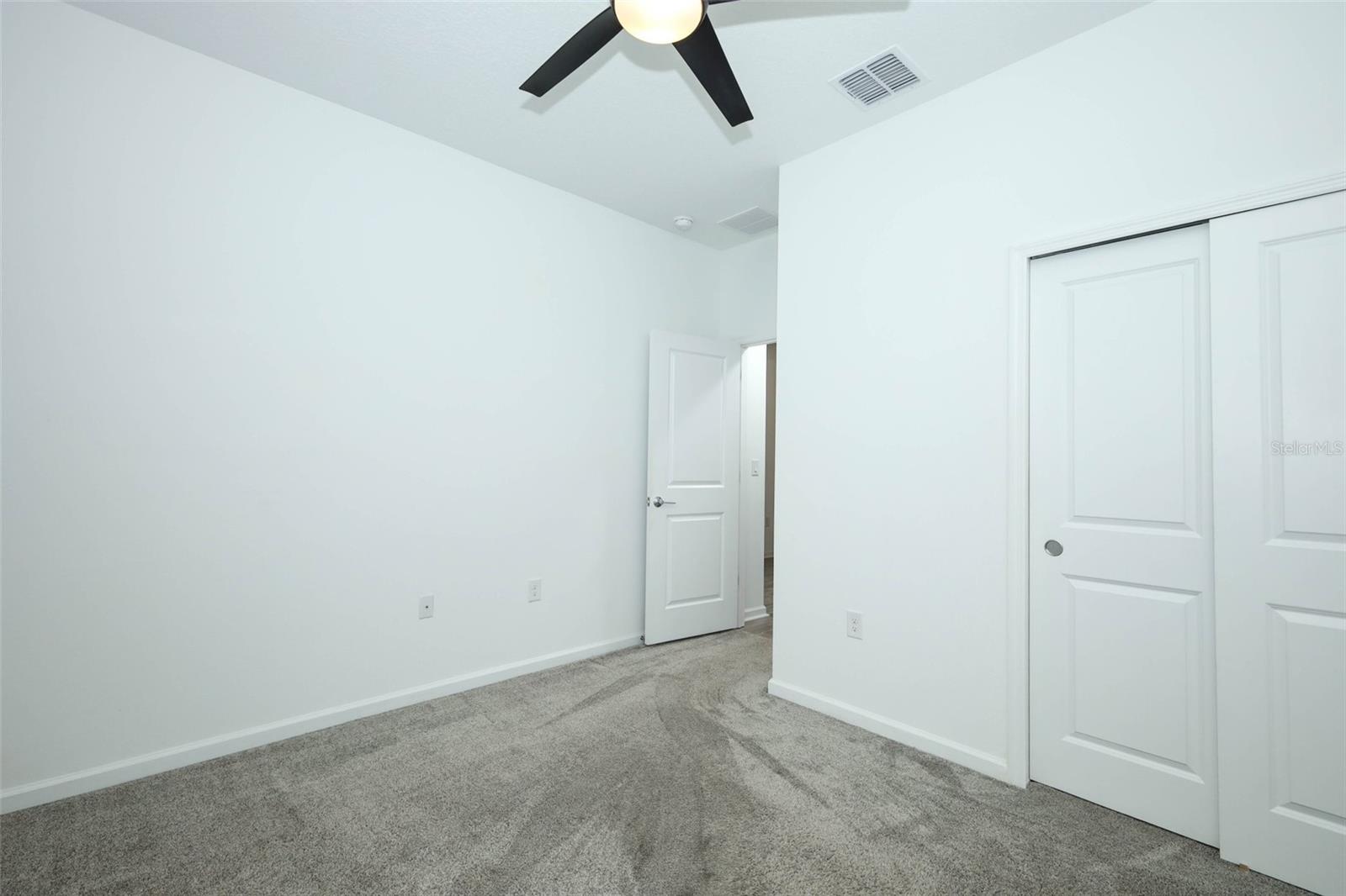 Image 19 of 73 For 6326 Lakepine Street