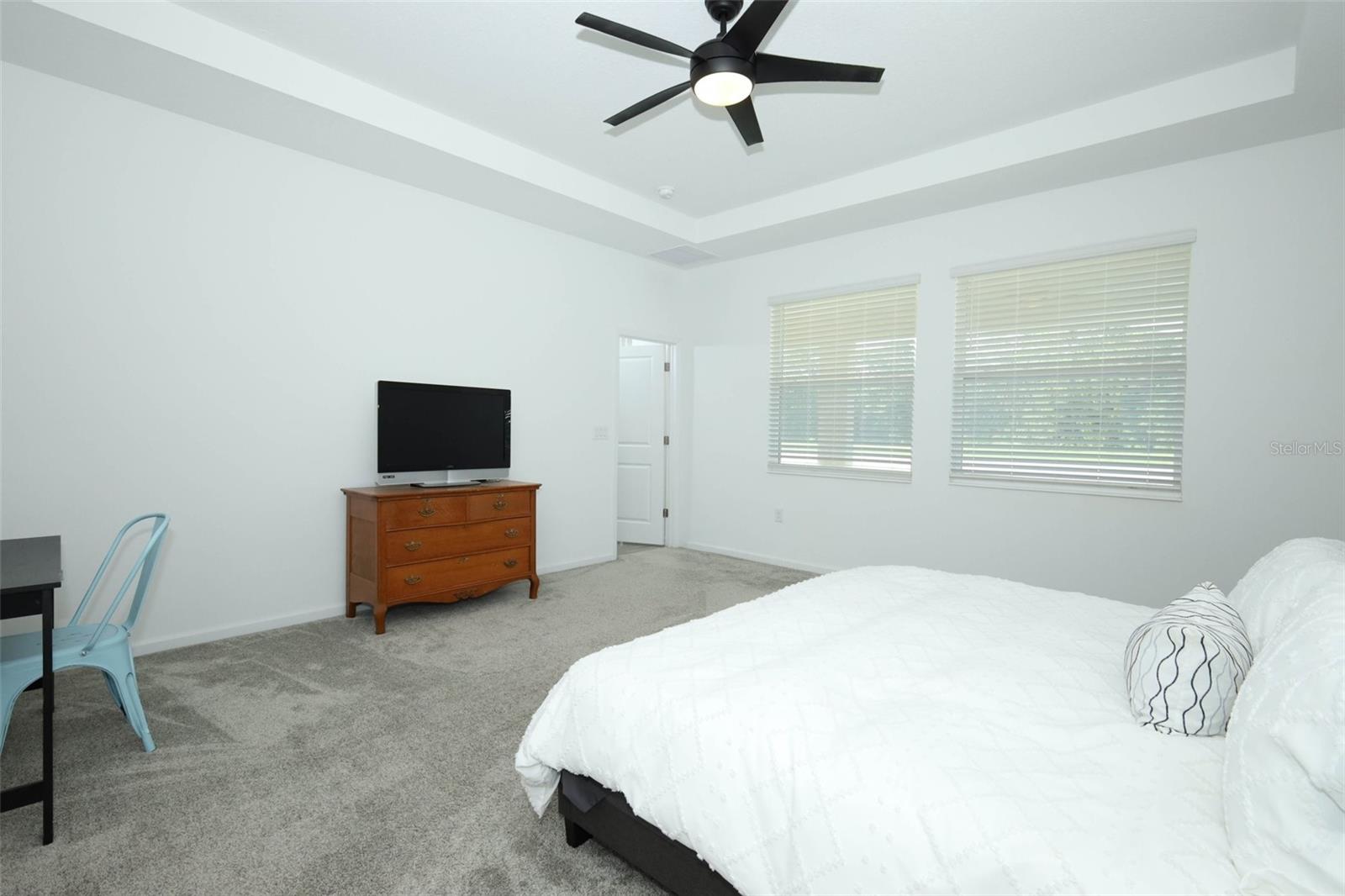 Image 28 of 73 For 6326 Lakepine Street