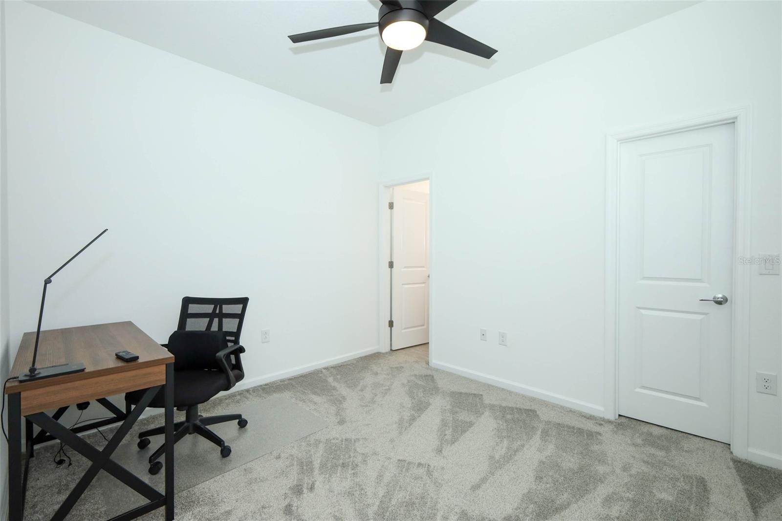 Image 35 of 73 For 6326 Lakepine Street