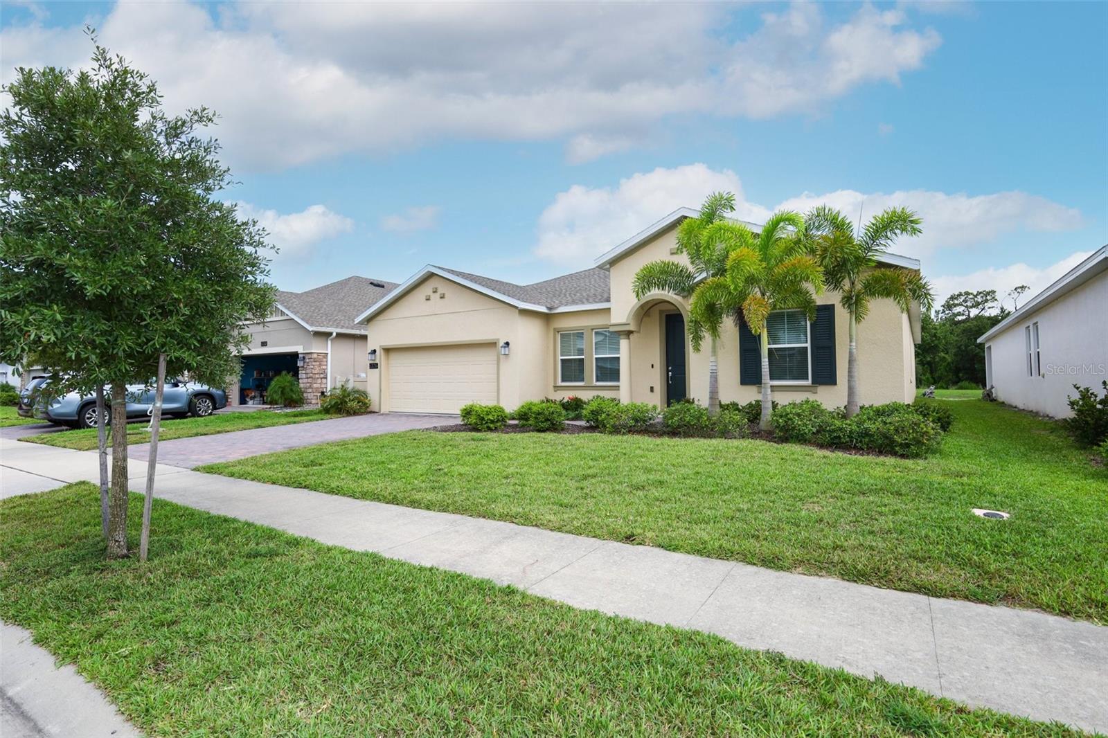 Image 47 of 73 For 6326 Lakepine Street