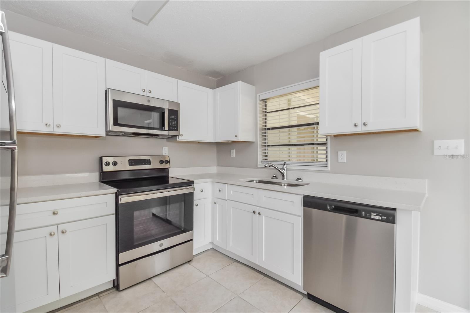 Image 7 of 16 For 7402 Pomelo Drive