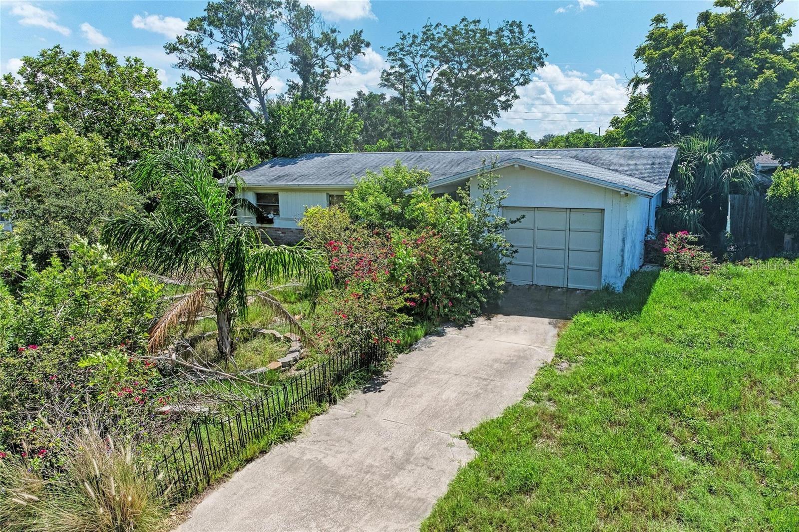 Details for 10095 Nassau Court, SEMINOLE, FL 33776