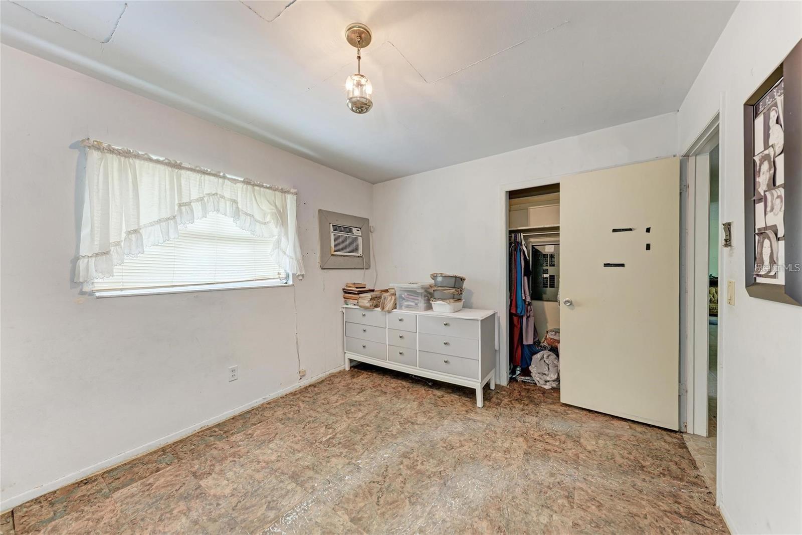 Image 23 of 32 For 10095 Nassau Court