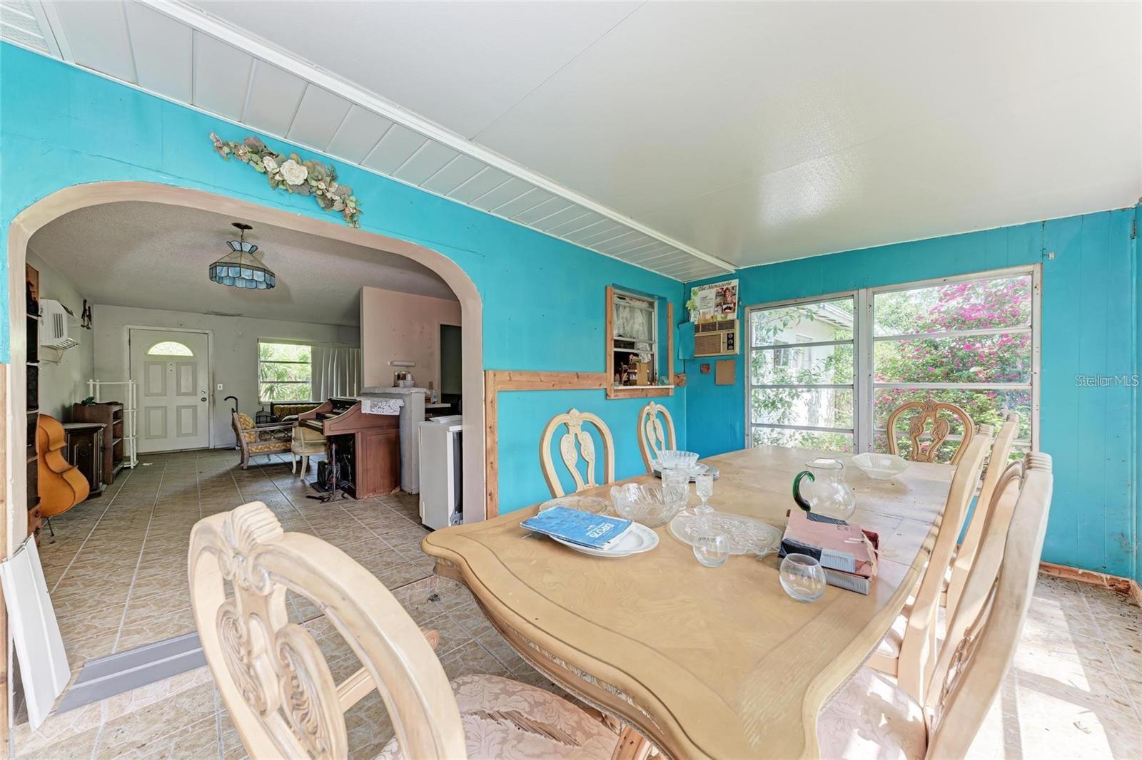 Image 4 of 32 For 10095 Nassau Court