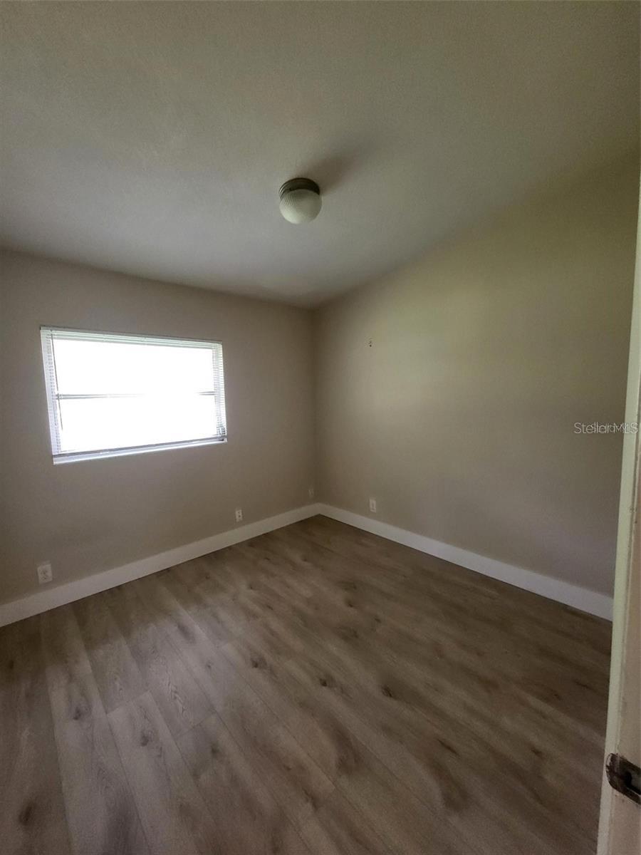 Image 11 of 15 For 1600 Baltimore Drive