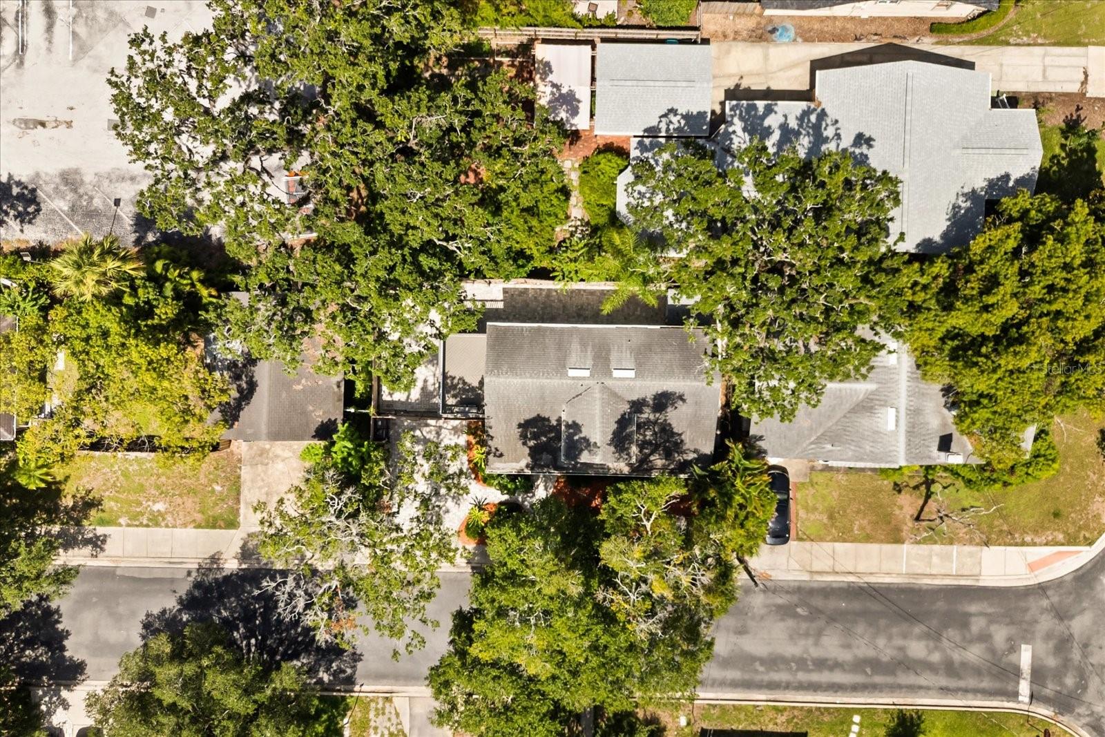 Image 35 of 44 For 748 Altaloma Avenue
